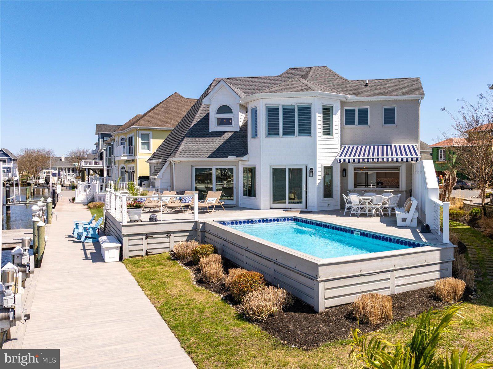 HERON HARBOUR - Residential