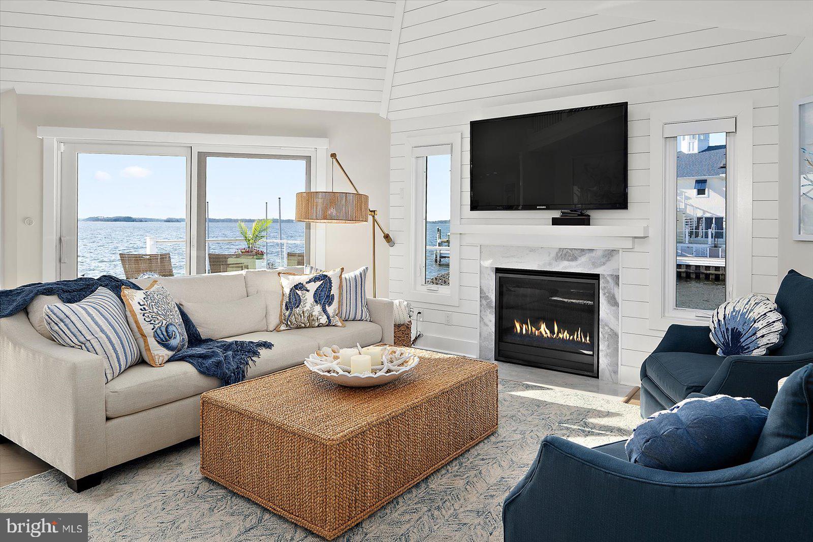 HERON HARBOUR - Residential