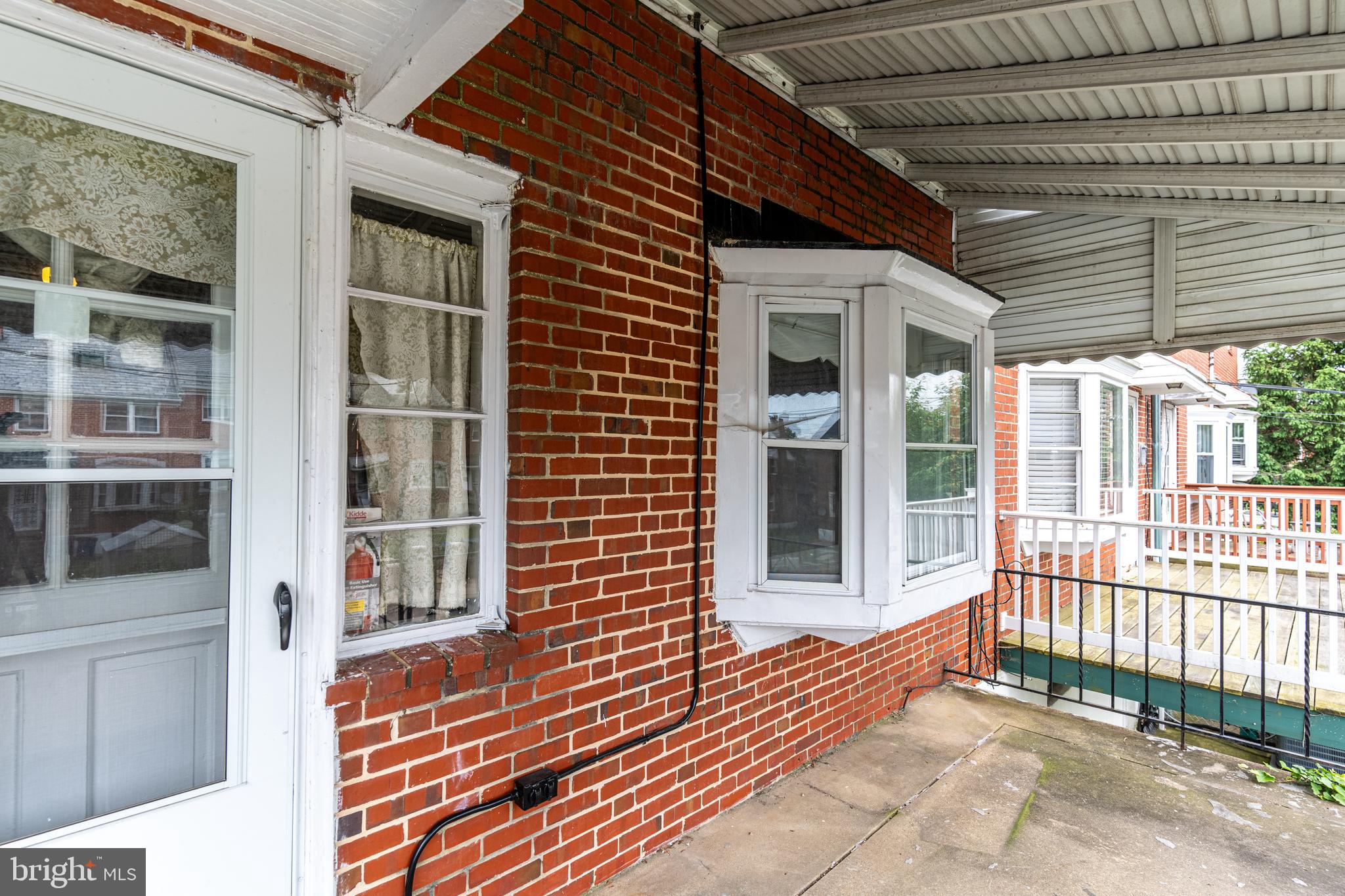 PERRING LOCH - Residential