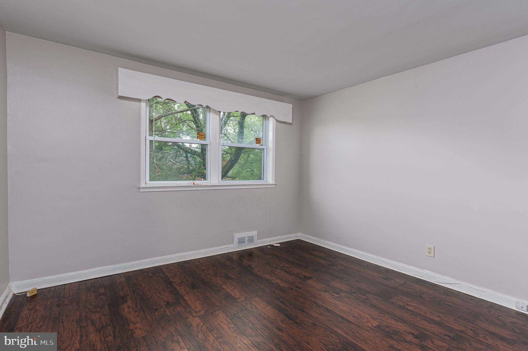 PERRING LOCH - Residential