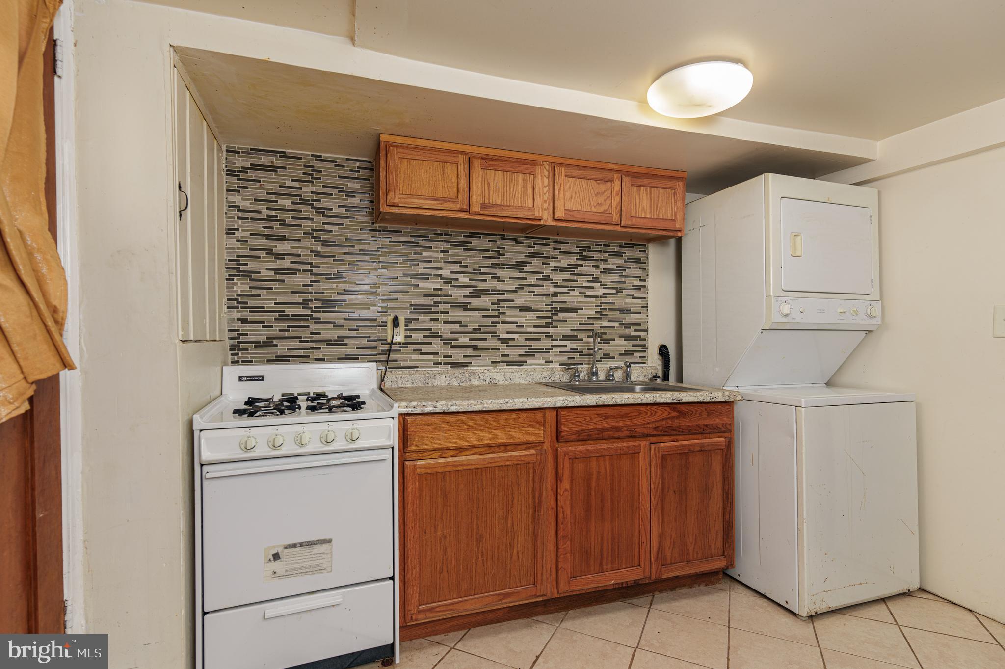 PERRING LOCH - Residential