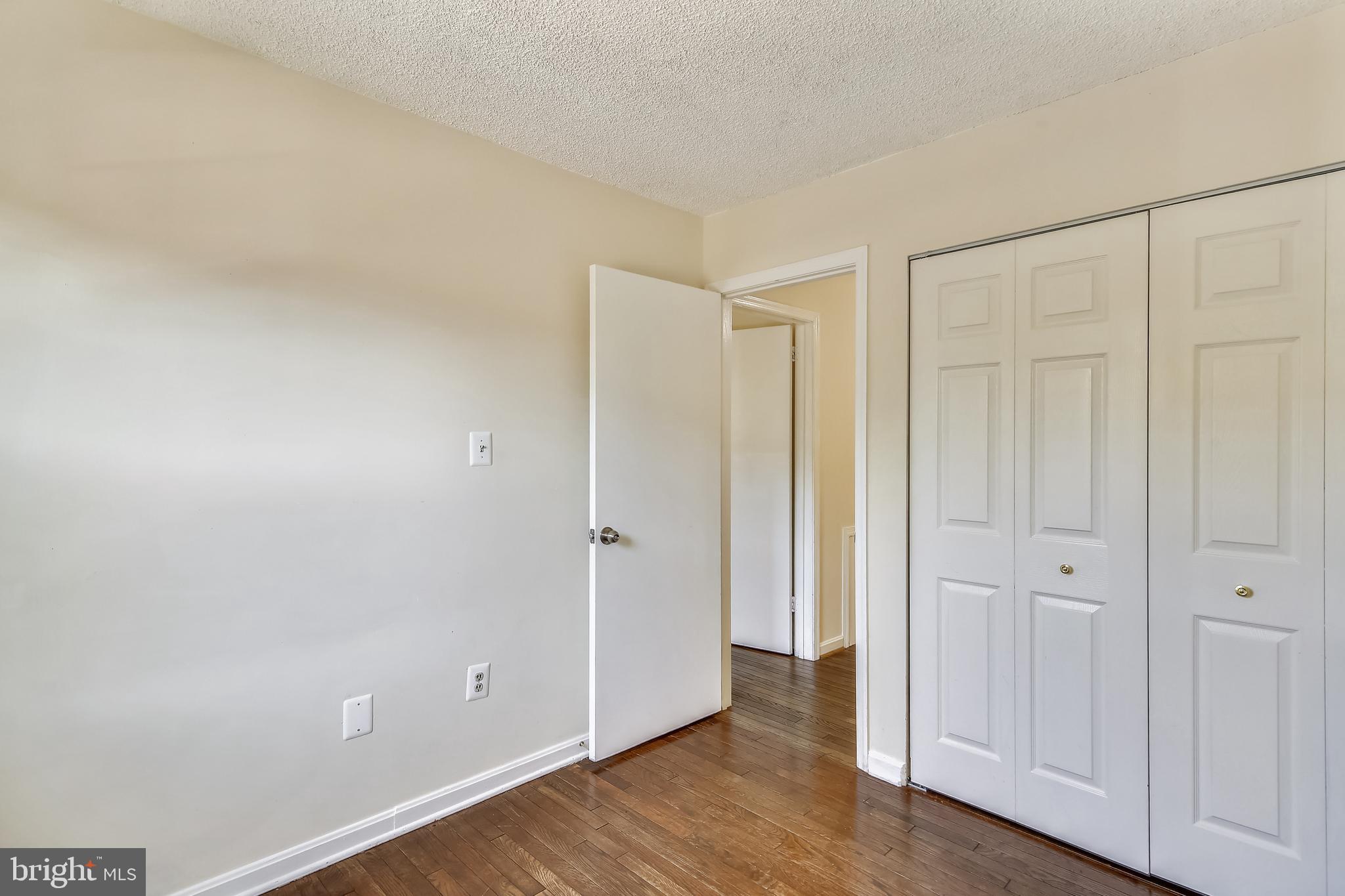 TUDOR HALL - Residential