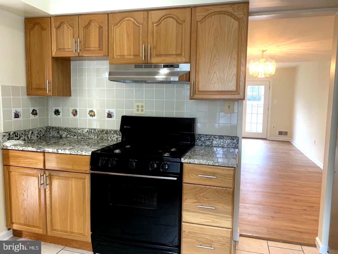 TUDOR HALL - Residential