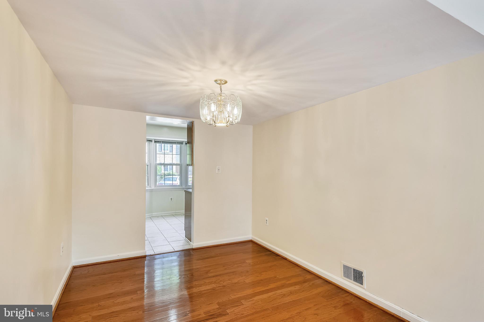 TUDOR HALL - Residential