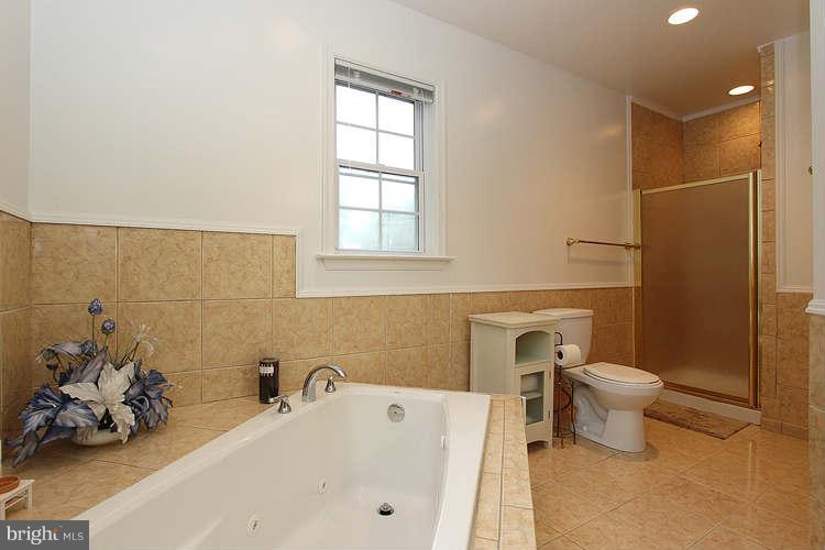 TYLER PARK - Residential