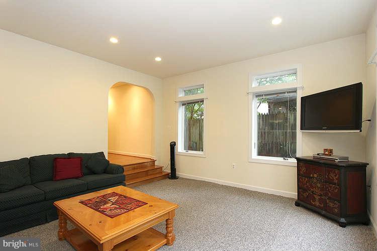 TYLER PARK - Residential