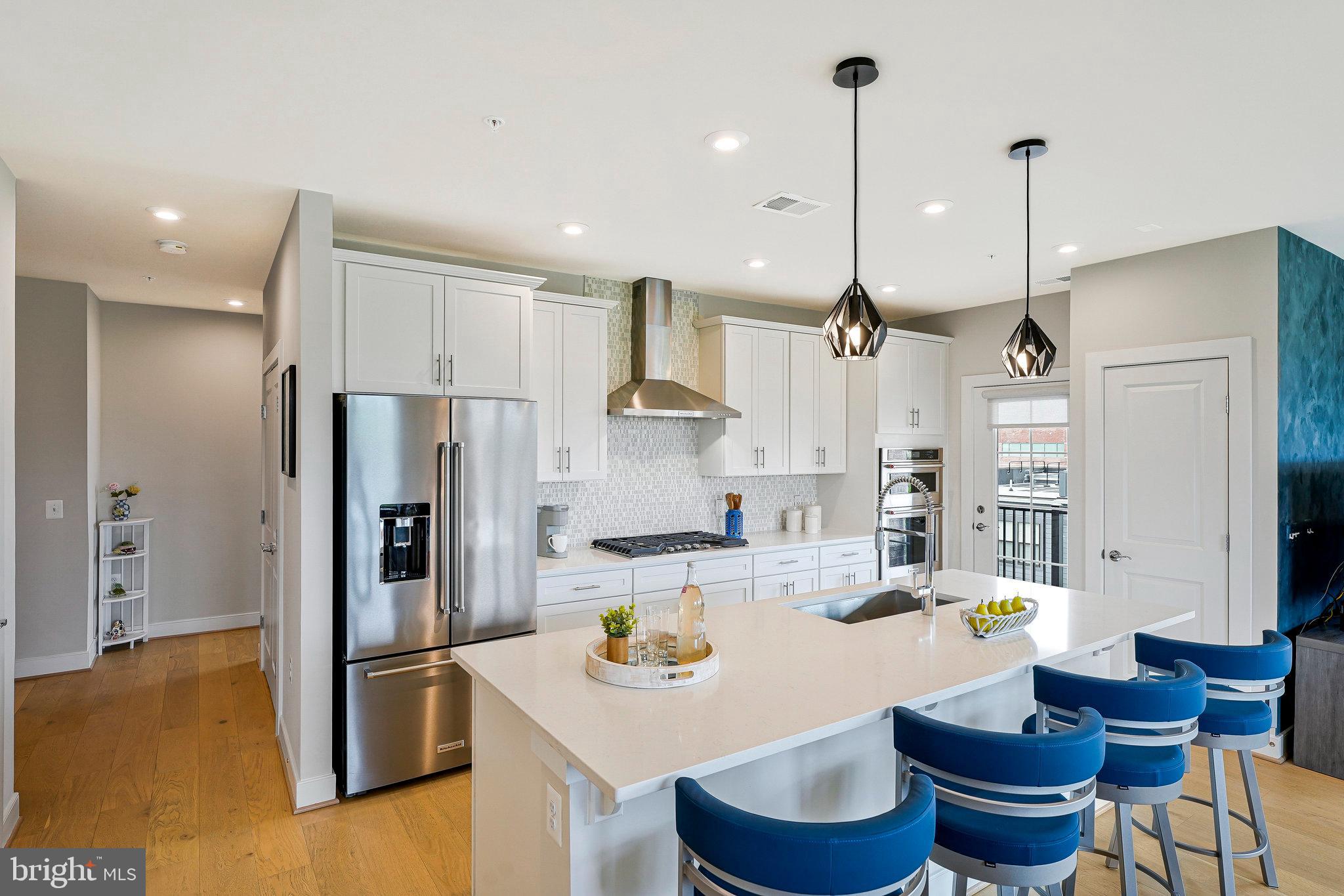 2320 FIELD POINT ROAD 4-405