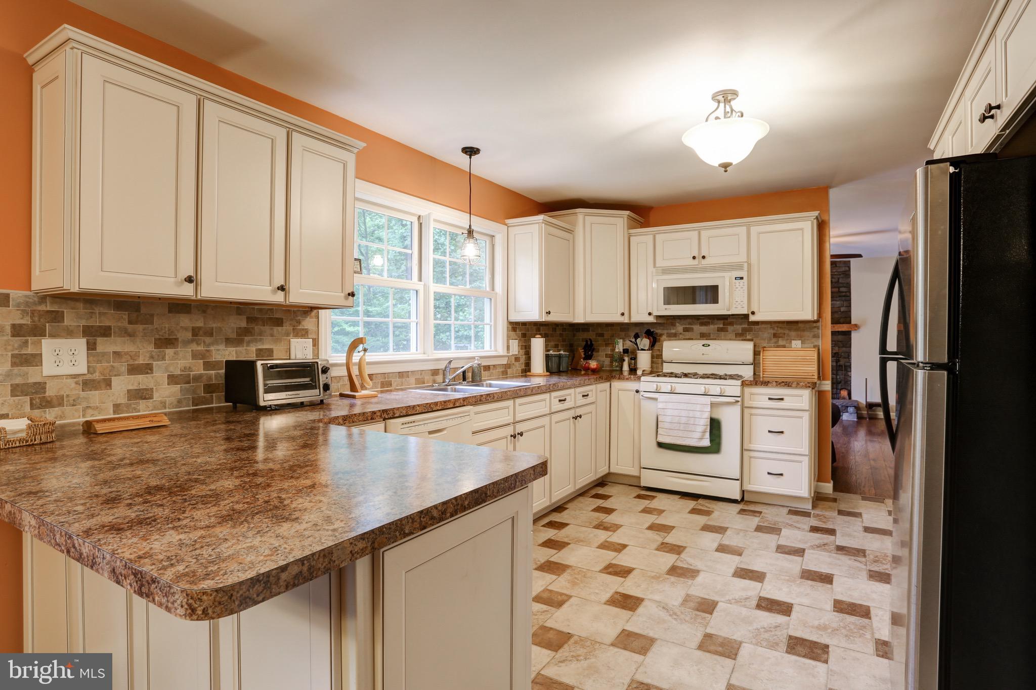 CEDAR HILLS - Residential