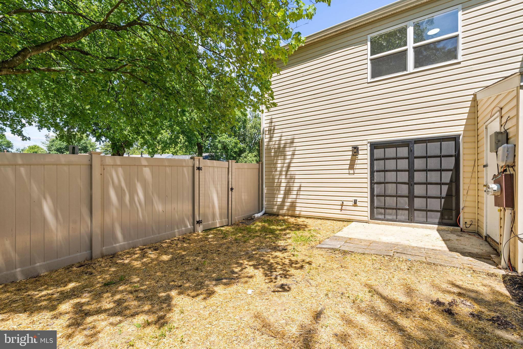 WILLOW HILLS - Residential