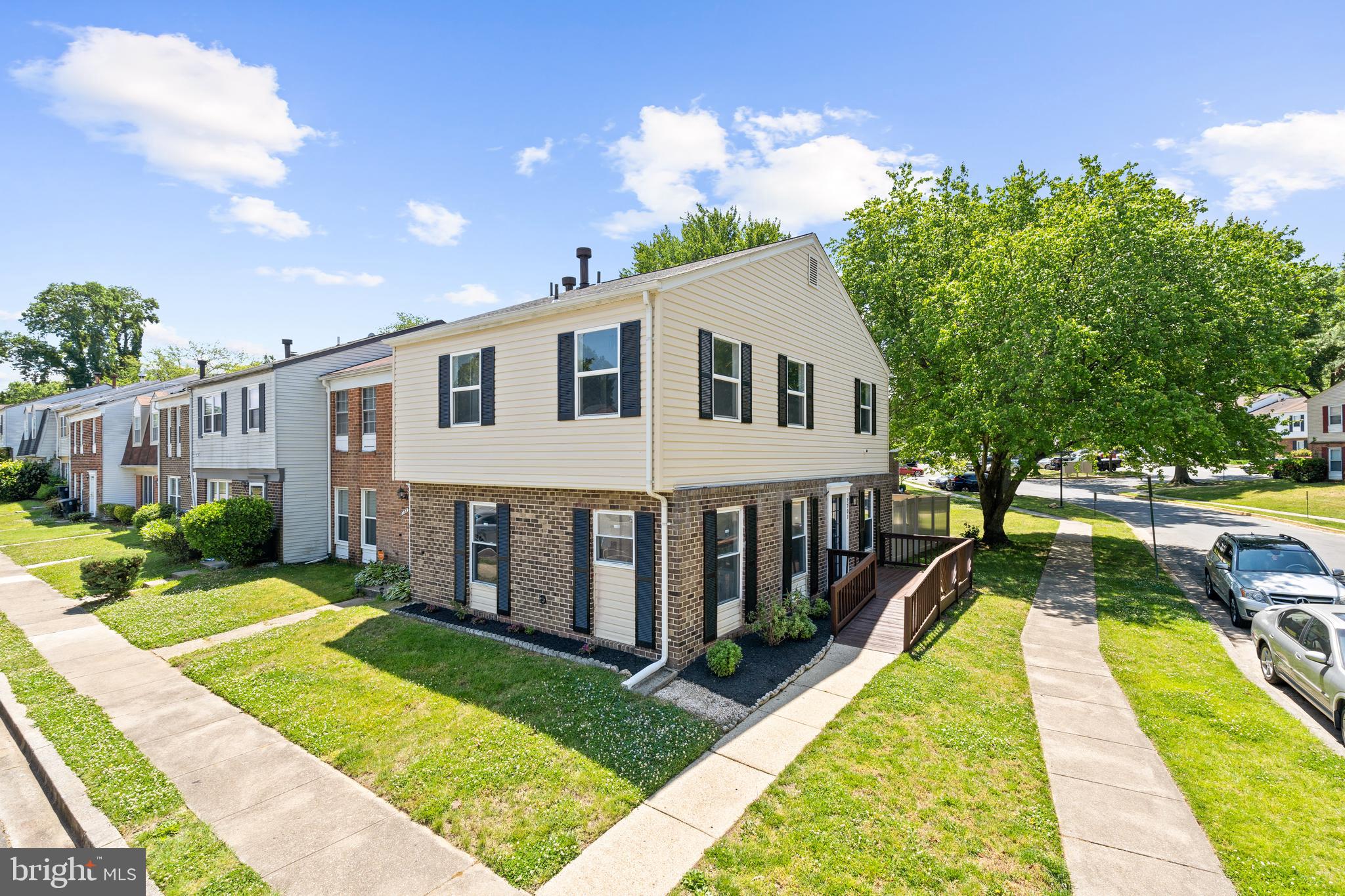 WILLOW HILLS - Residential