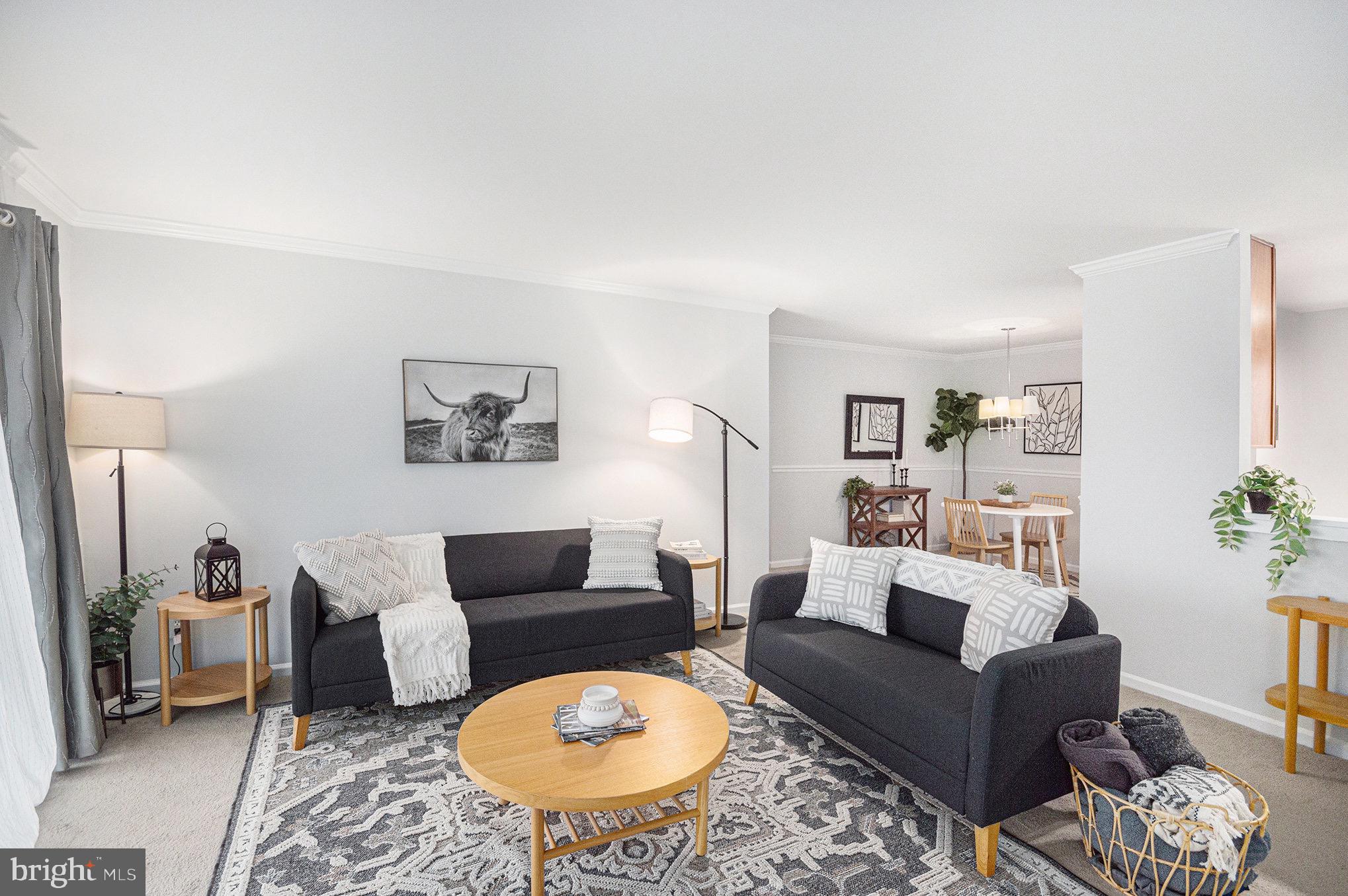 4561 INTERLACHEN COURT F F