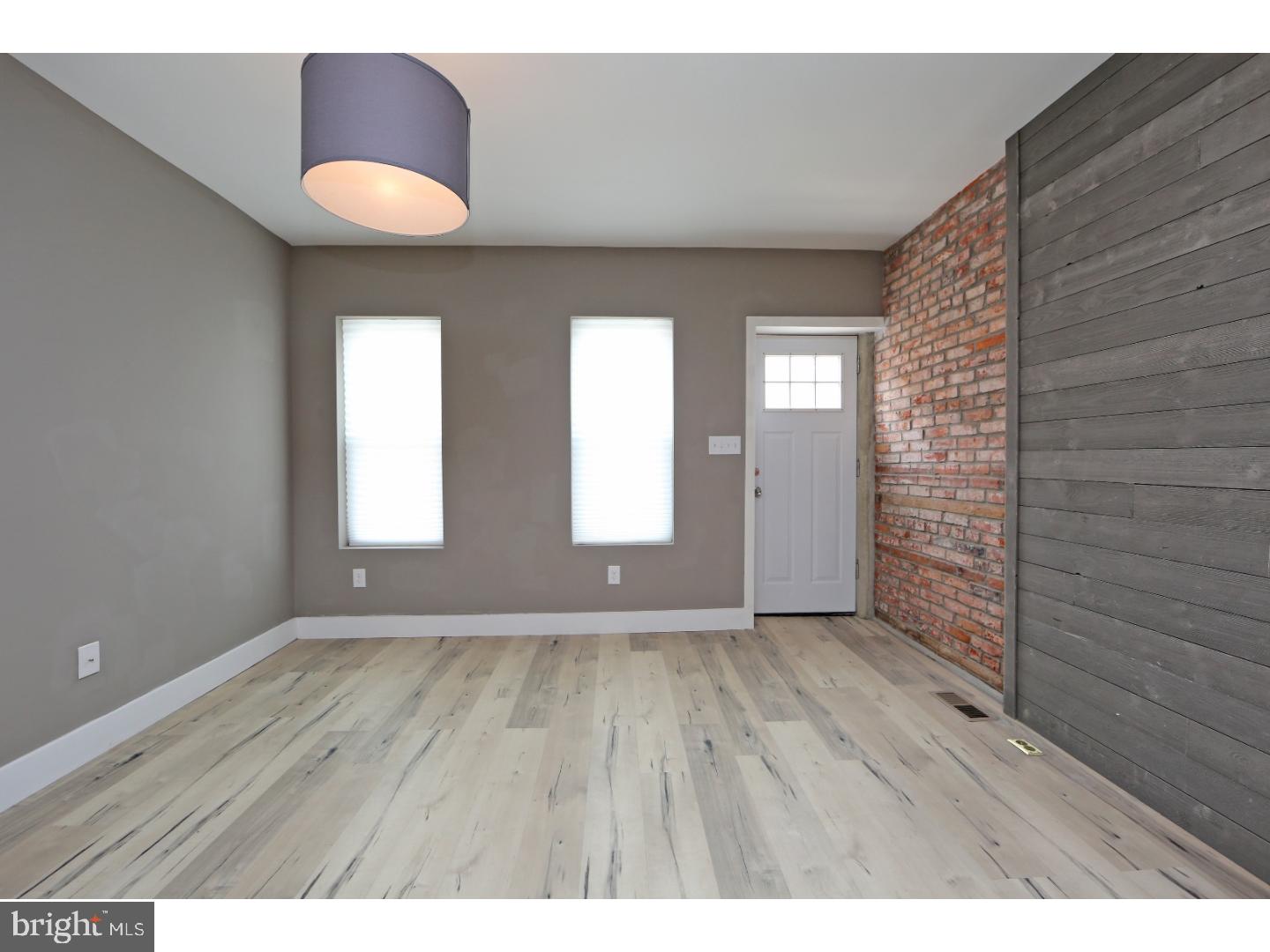 POINT BREEZE - Residential