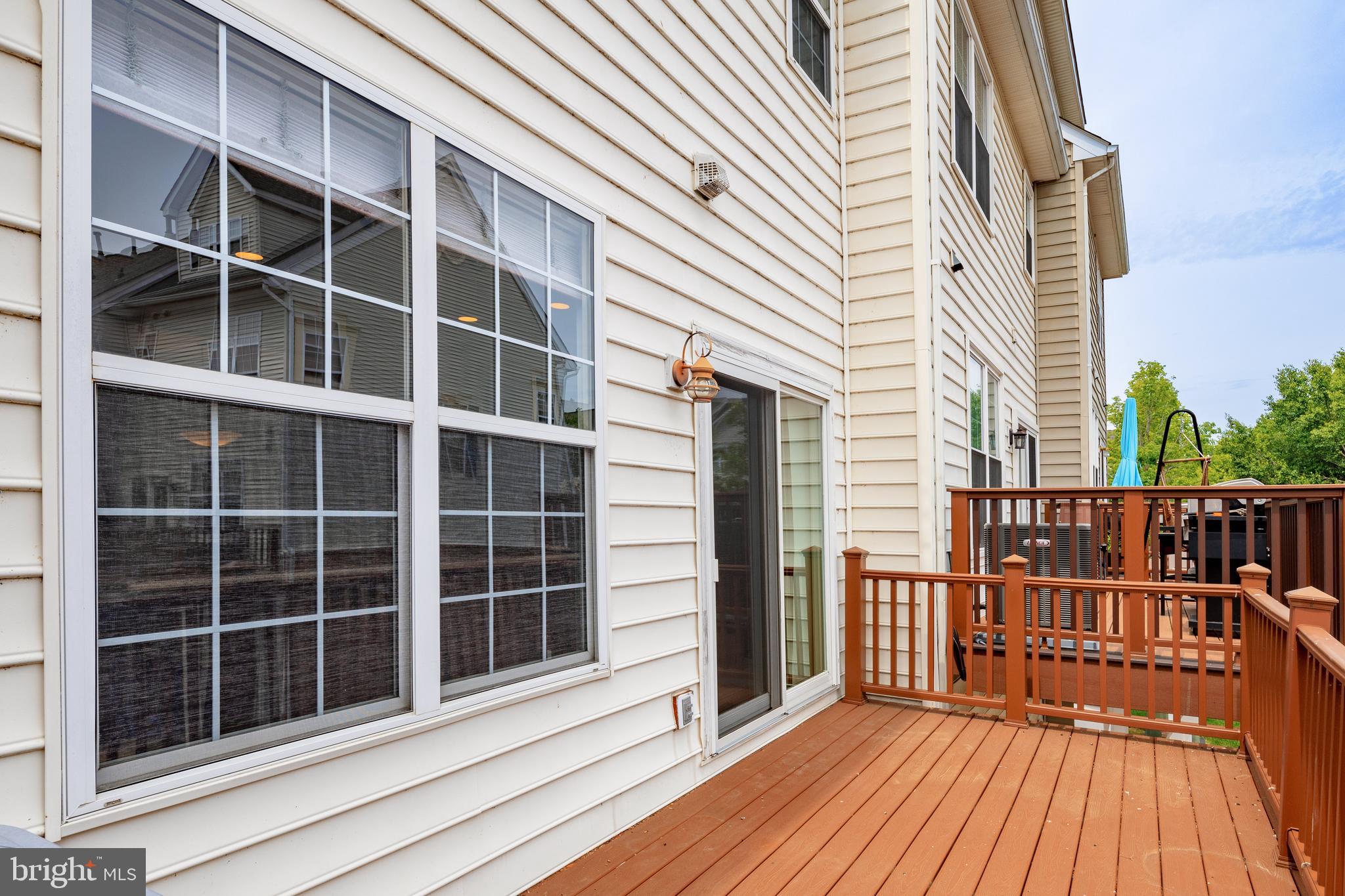 TOWNES AT CAMERON PARKE - Residential