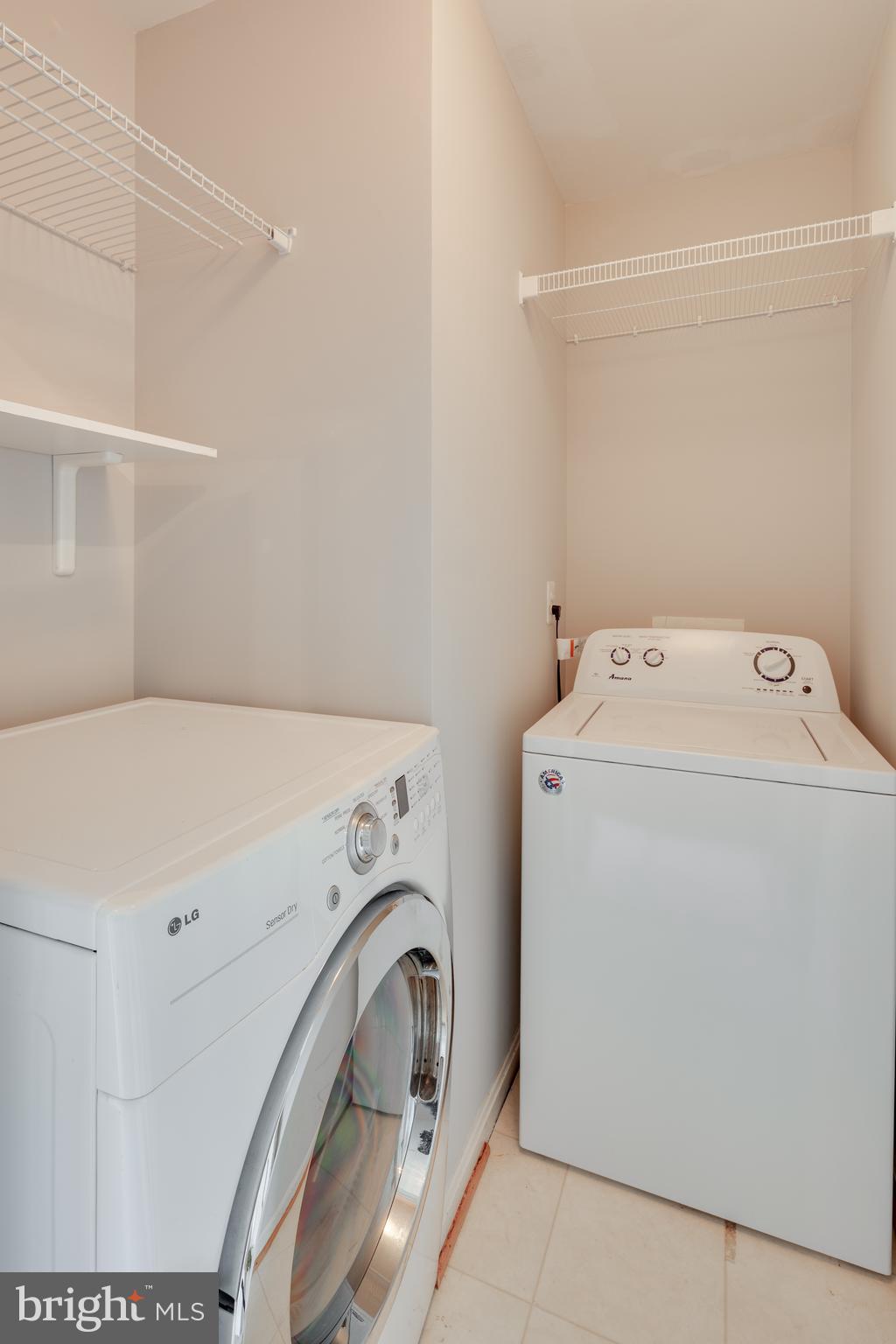 TOWNES AT CAMERON PARKE - Residential