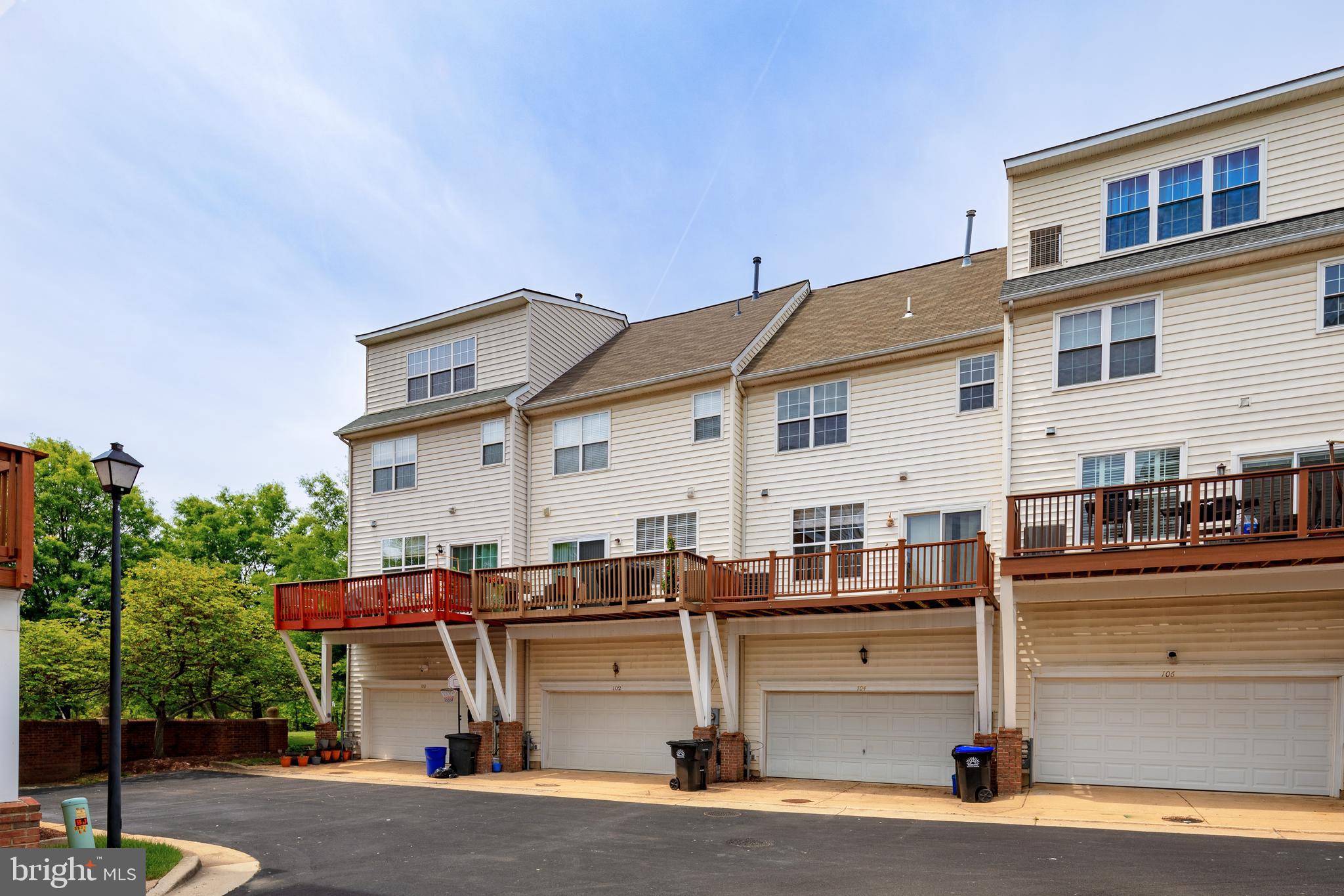 TOWNES AT CAMERON PARKE - Residential