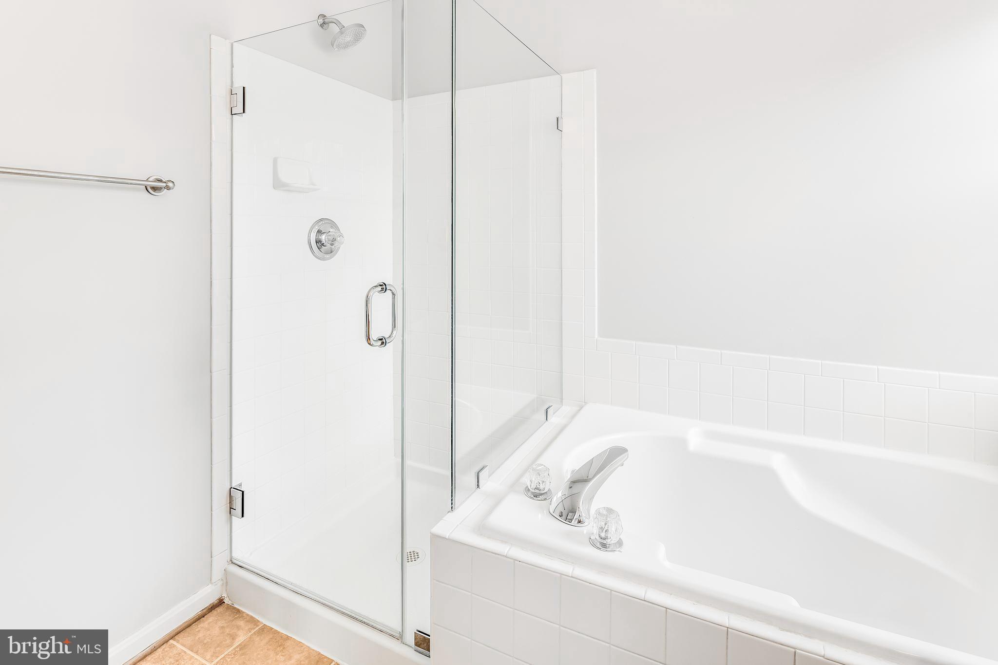 TOWNES AT CAMERON PARKE - Residential