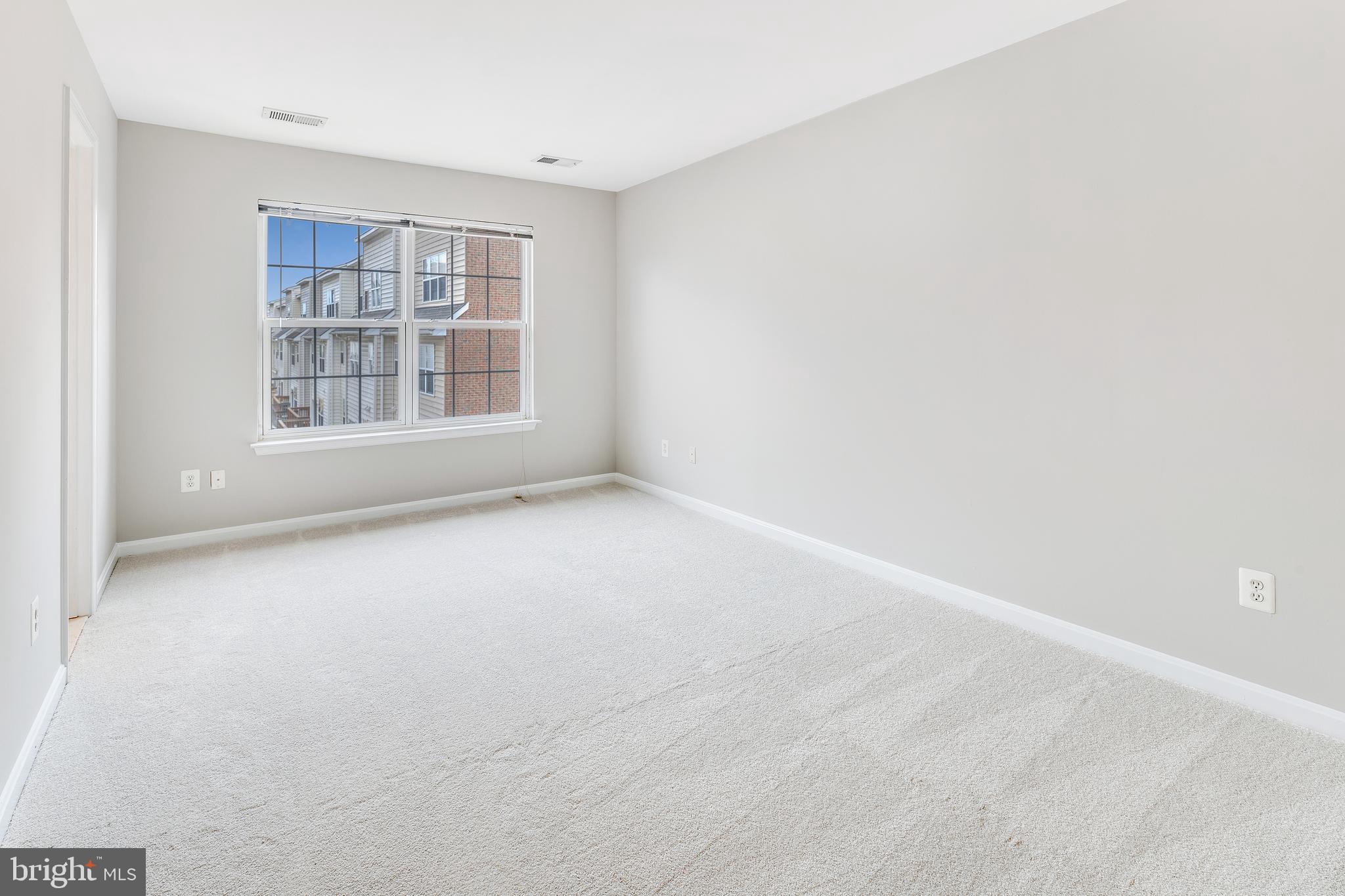 TOWNES AT CAMERON PARKE - Residential