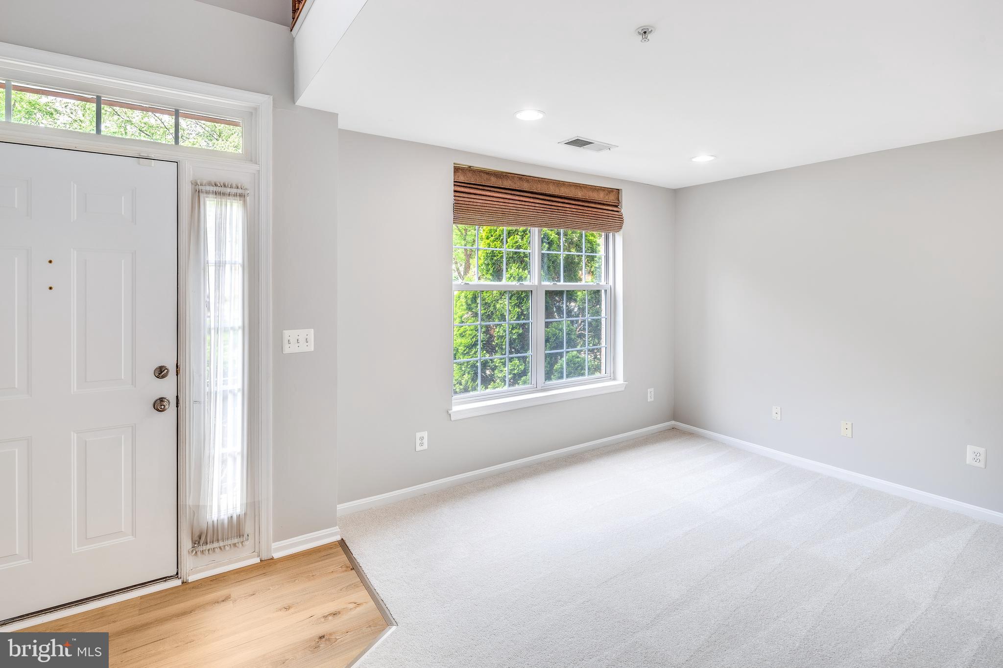 TOWNES AT CAMERON PARKE - Residential