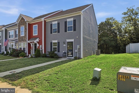 Townhouse For Rent - 65 Darien Drive<br/> BUNKER HILL, WV 25413