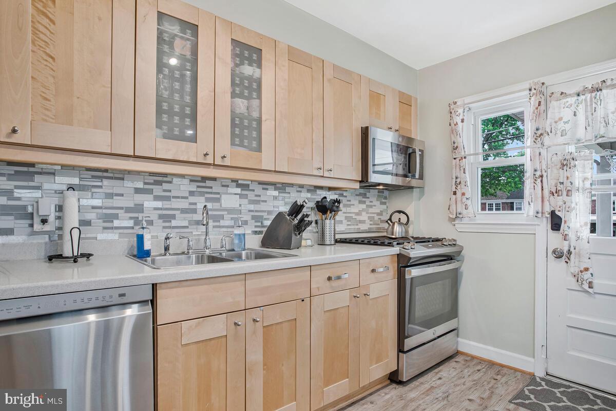 EASTWOOD - Residential