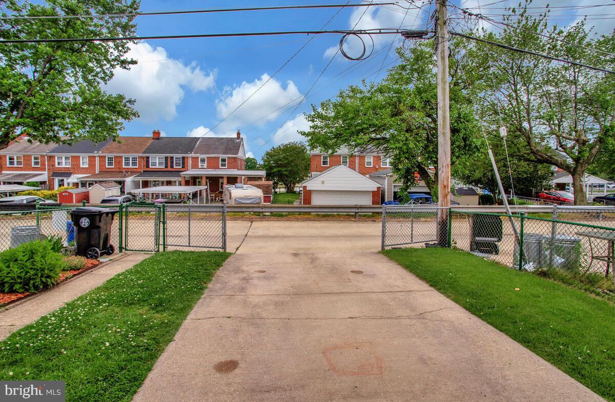 EASTWOOD - Residential