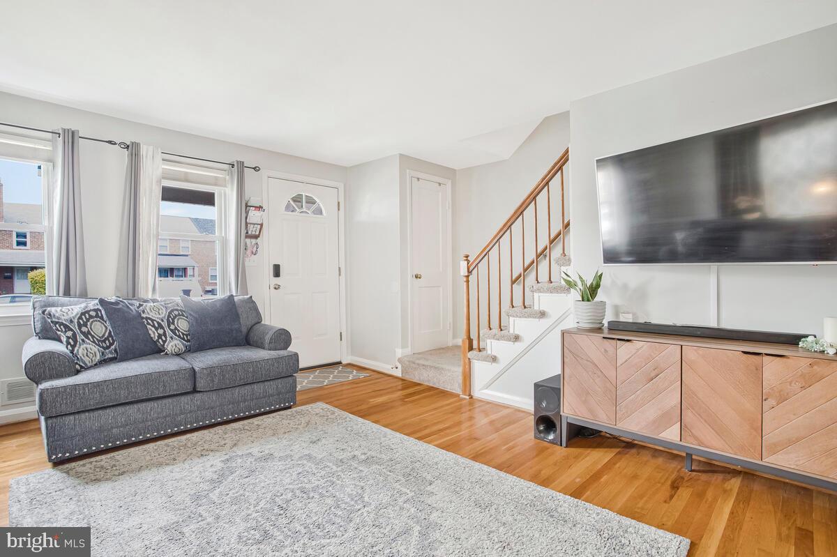 EASTWOOD - Residential