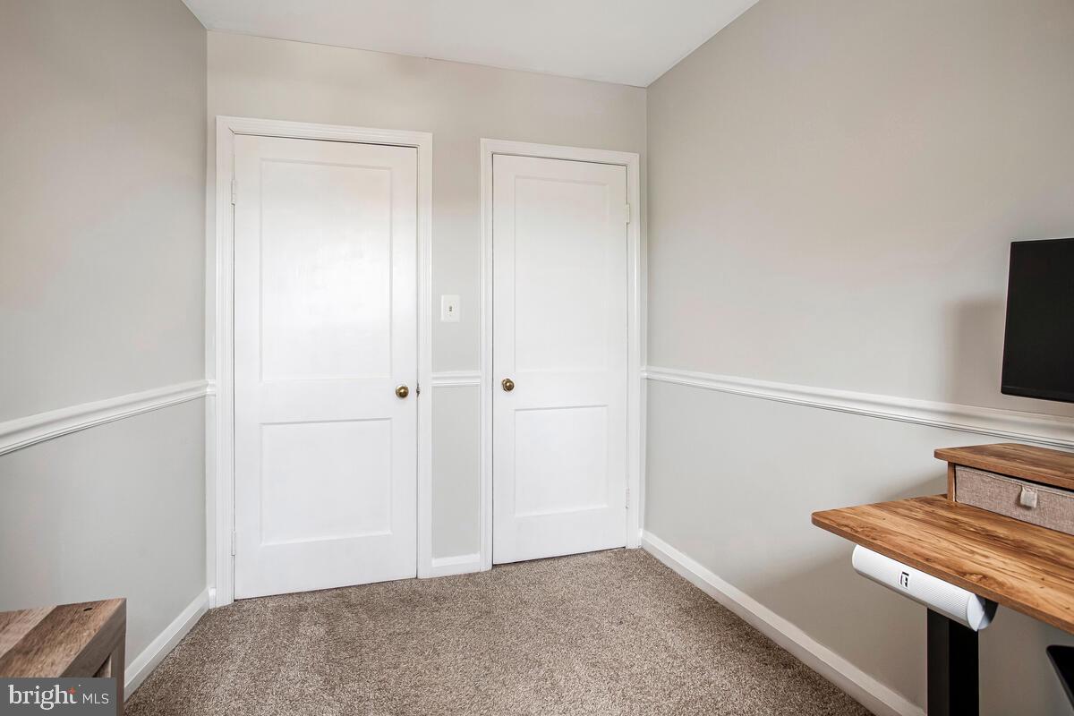 EASTWOOD - Residential