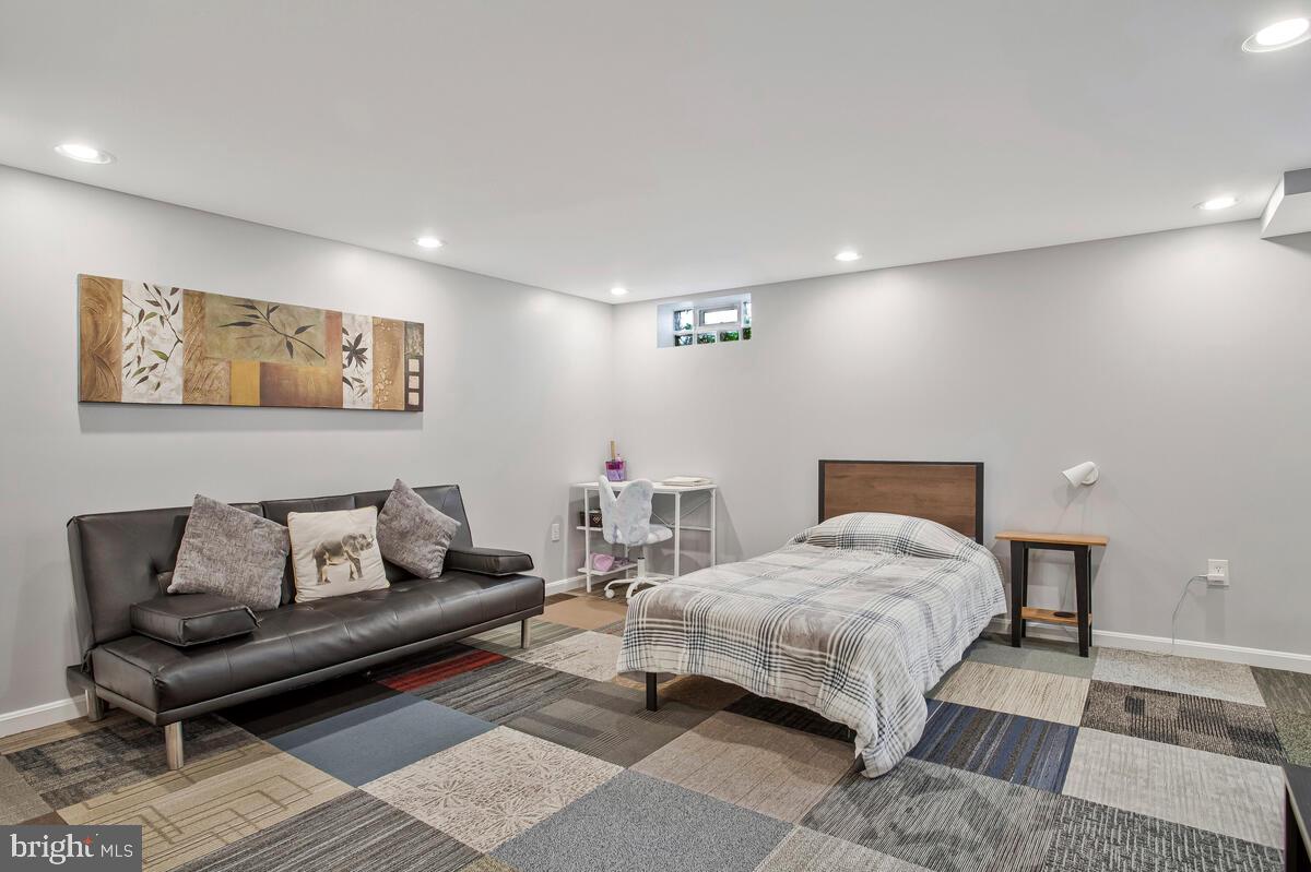 EASTWOOD - Residential