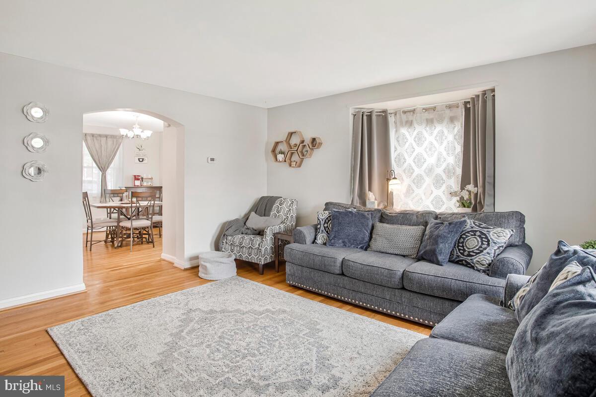 EASTWOOD - Residential