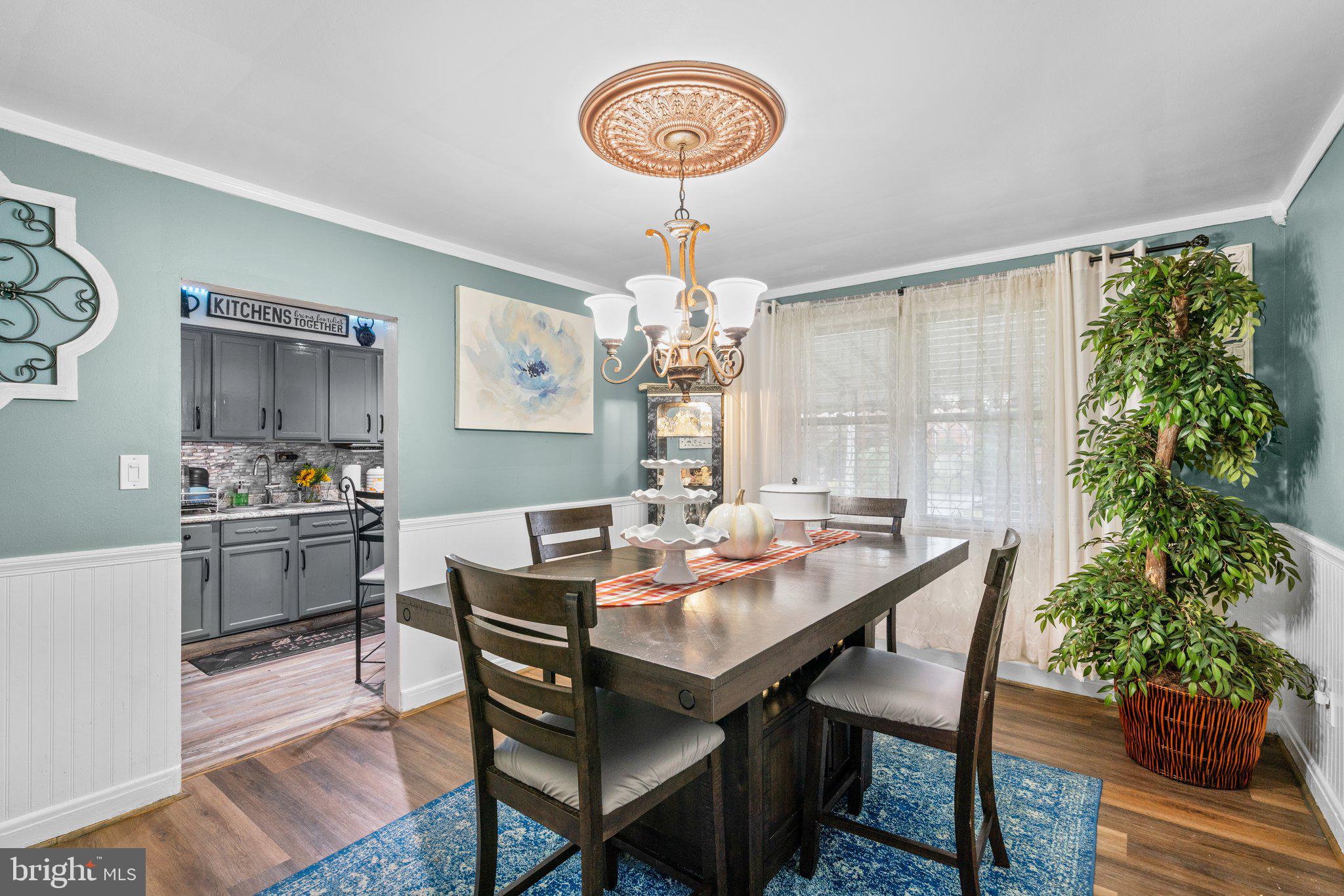 WEST HILLS - Residential