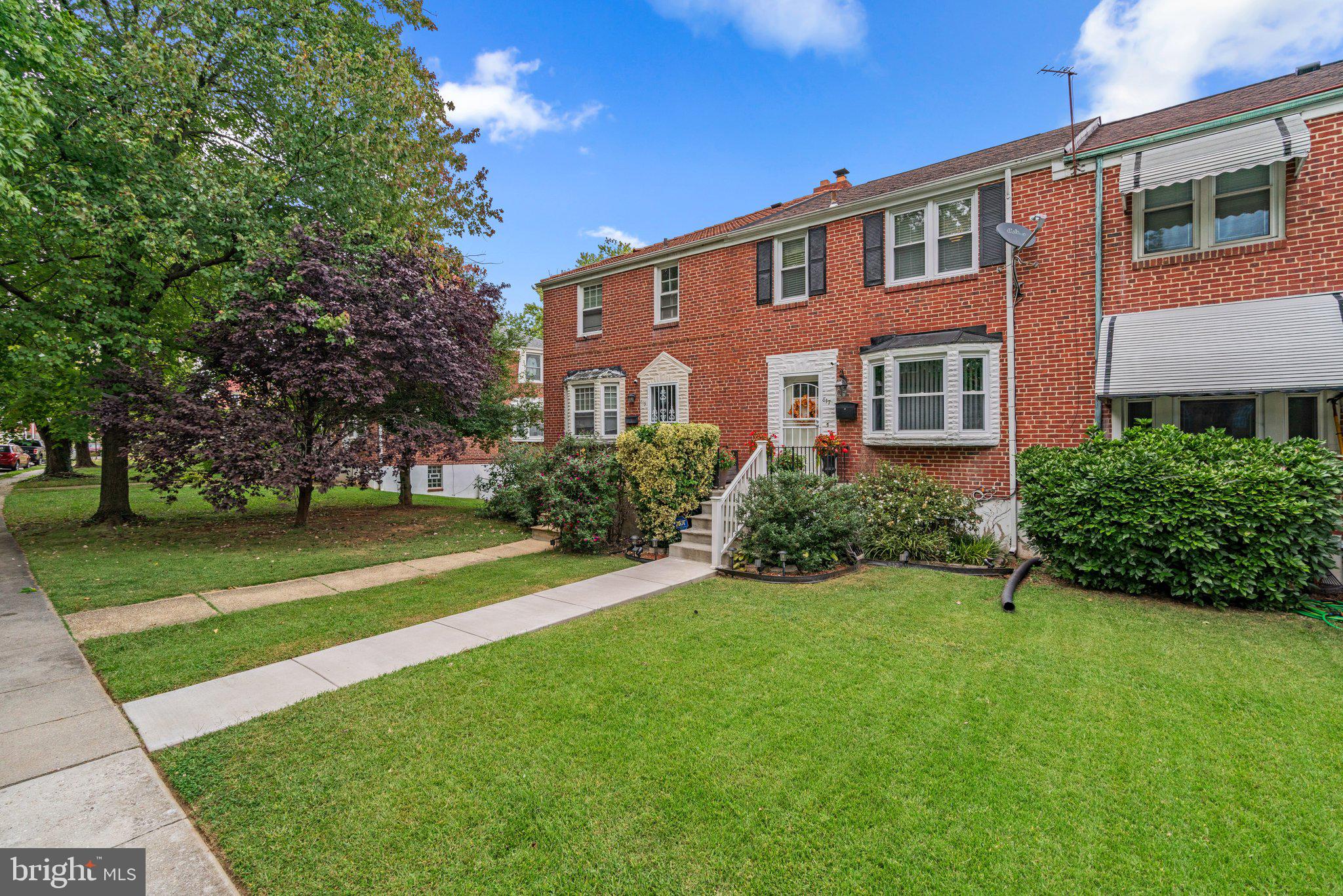 WEST HILLS - Residential