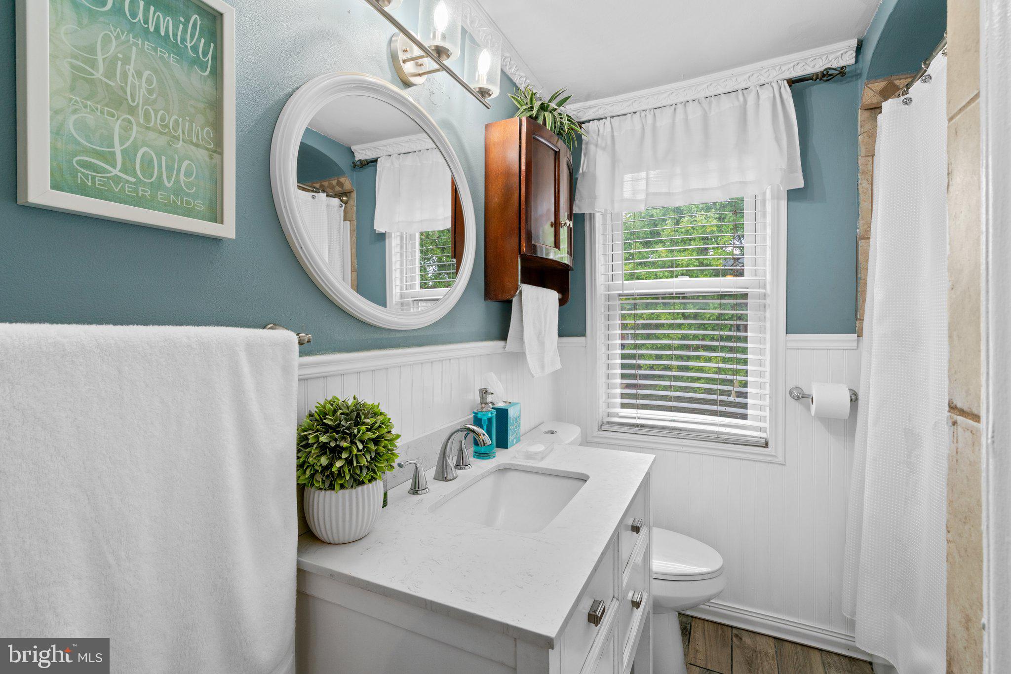 WEST HILLS - Residential