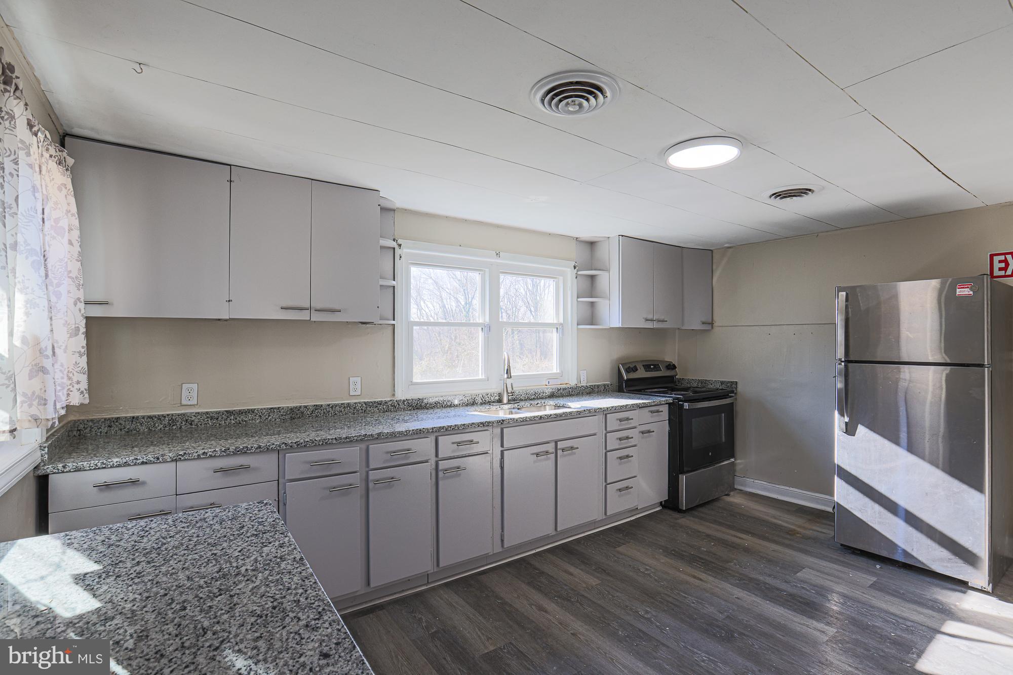 ABINGDON ESTATES - Residential