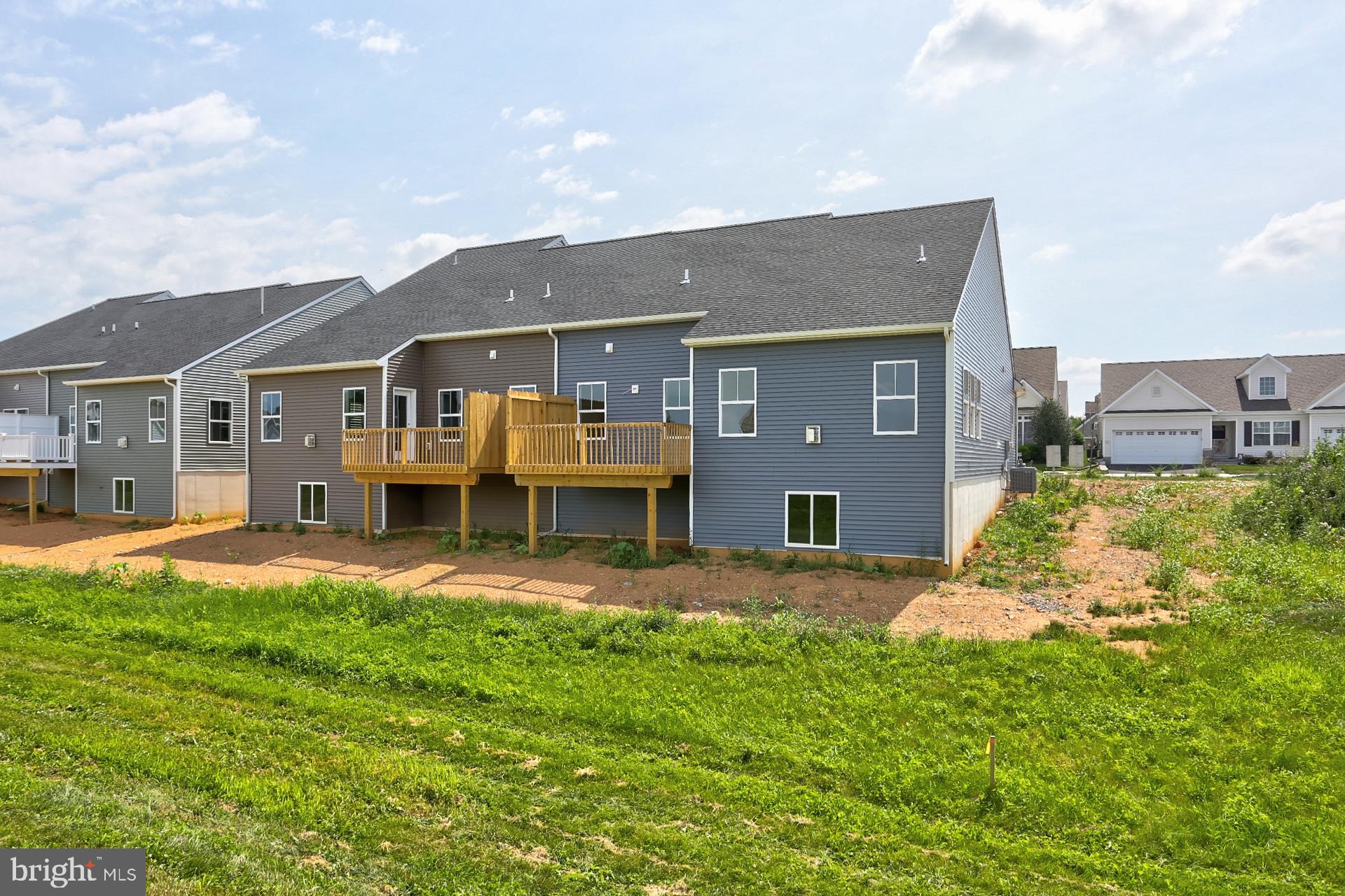 LAKES AT DONEGAL SPRINGS - Residential