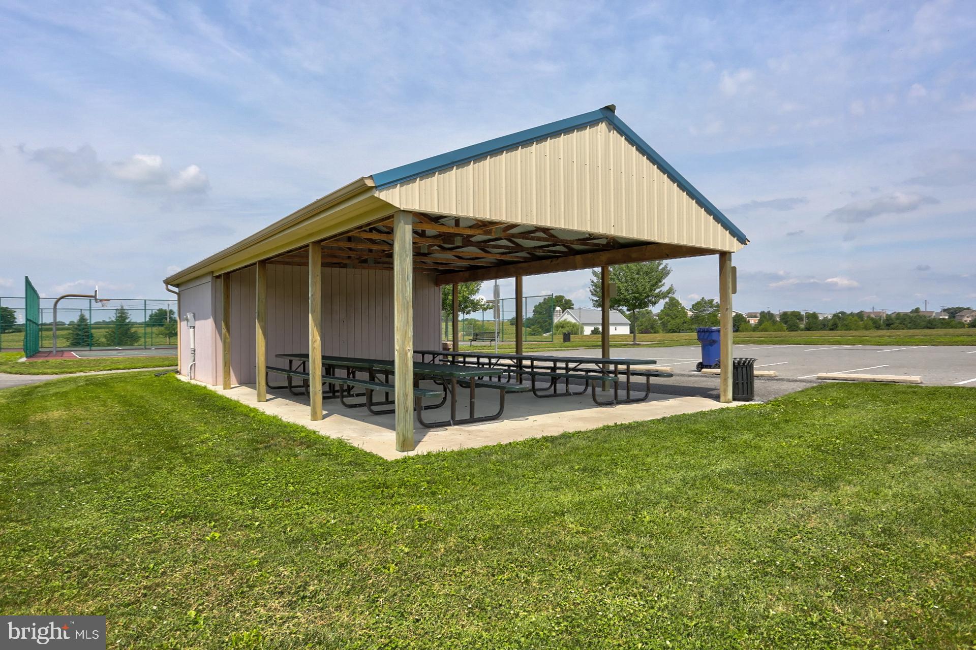 LAKES AT DONEGAL SPRINGS - Residential