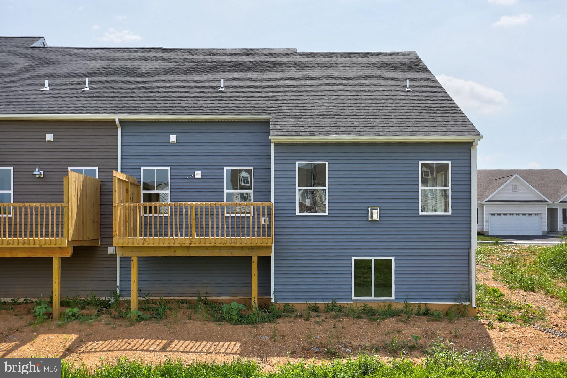 LAKES AT DONEGAL SPRINGS - Residential