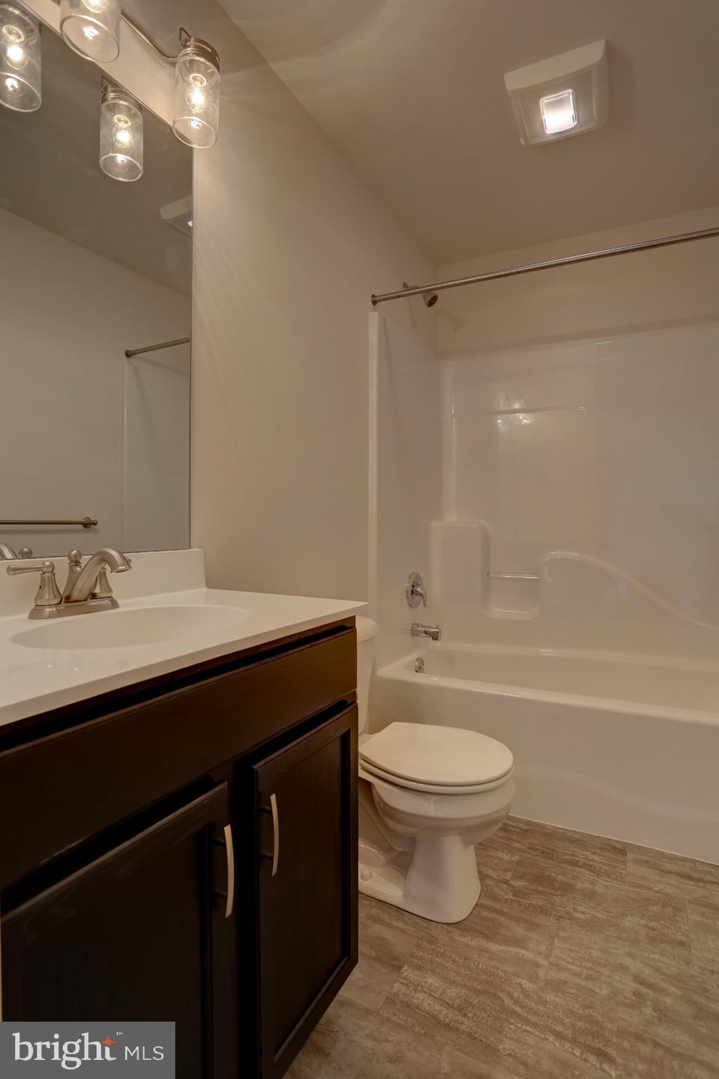 LAKES AT DONEGAL SPRINGS - Residential