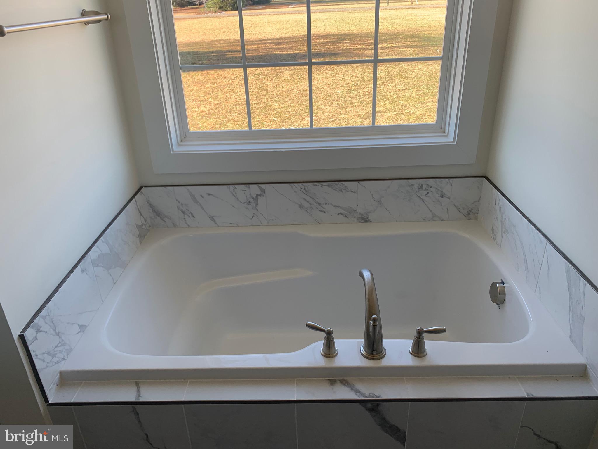 GLEBE HARBOR - Residential