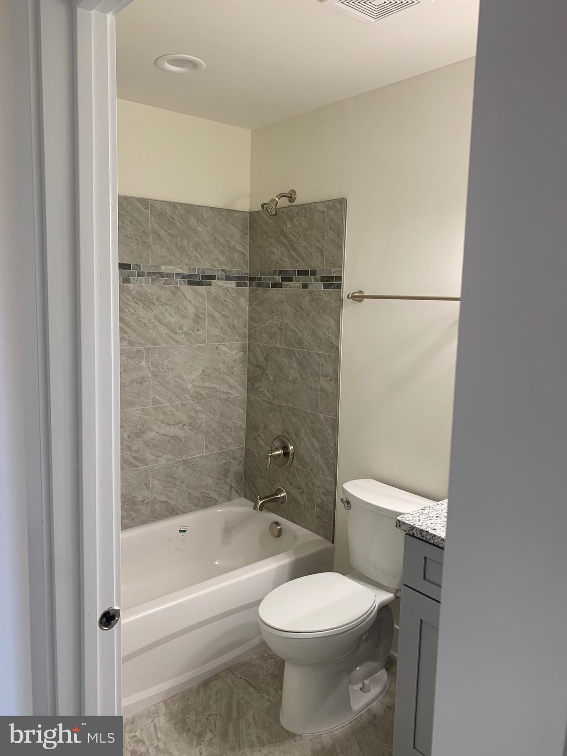 GLEBE HARBOR - Residential