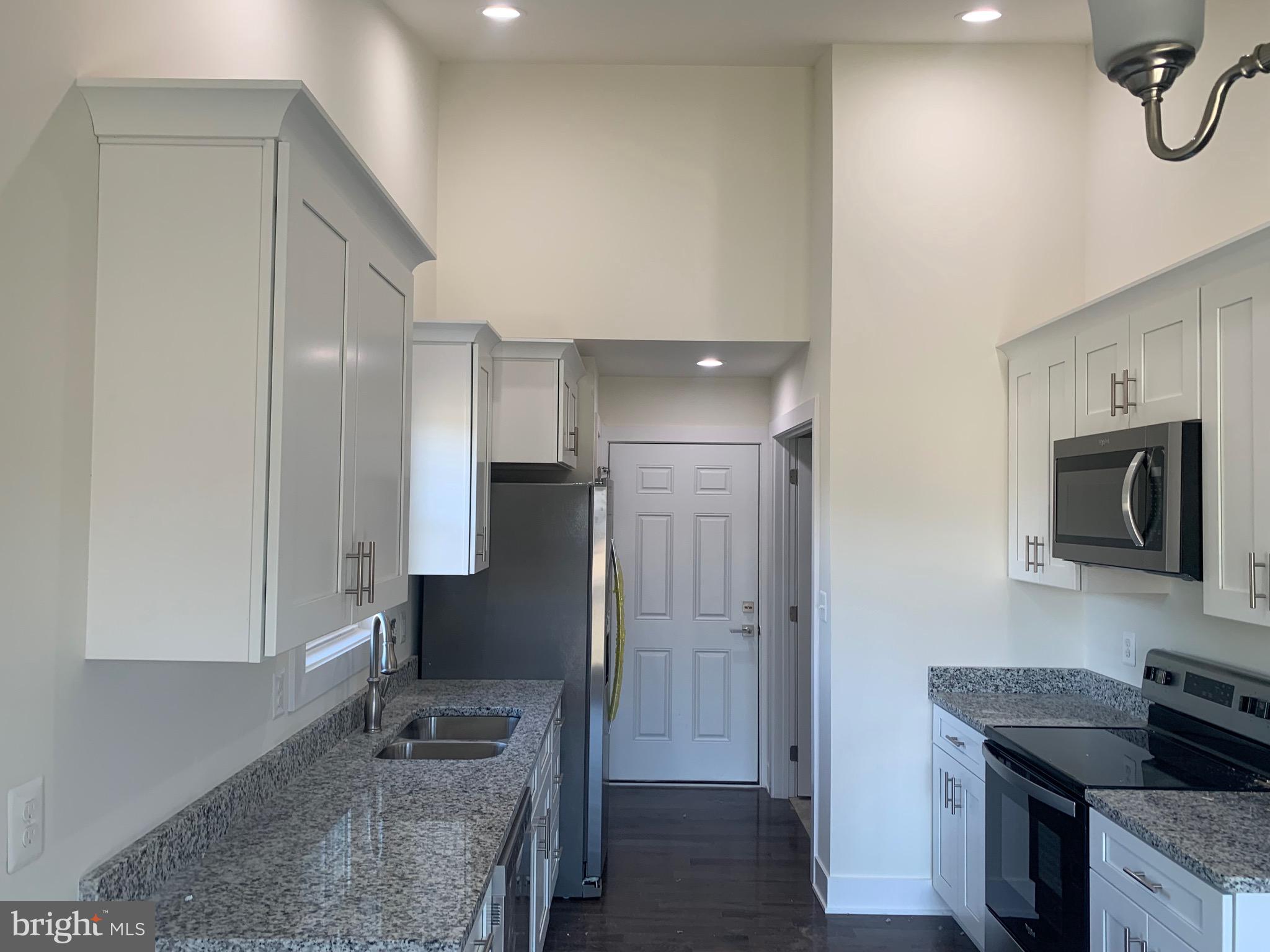 GLEBE HARBOR - Residential