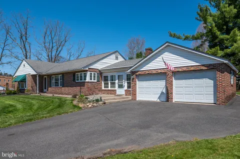 109 Walnut Street, Green Lane, PA MLS: PAMC2137372