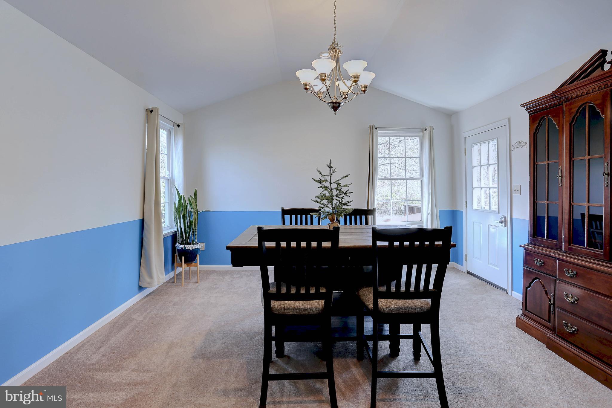 LAKE SHORE - Residential