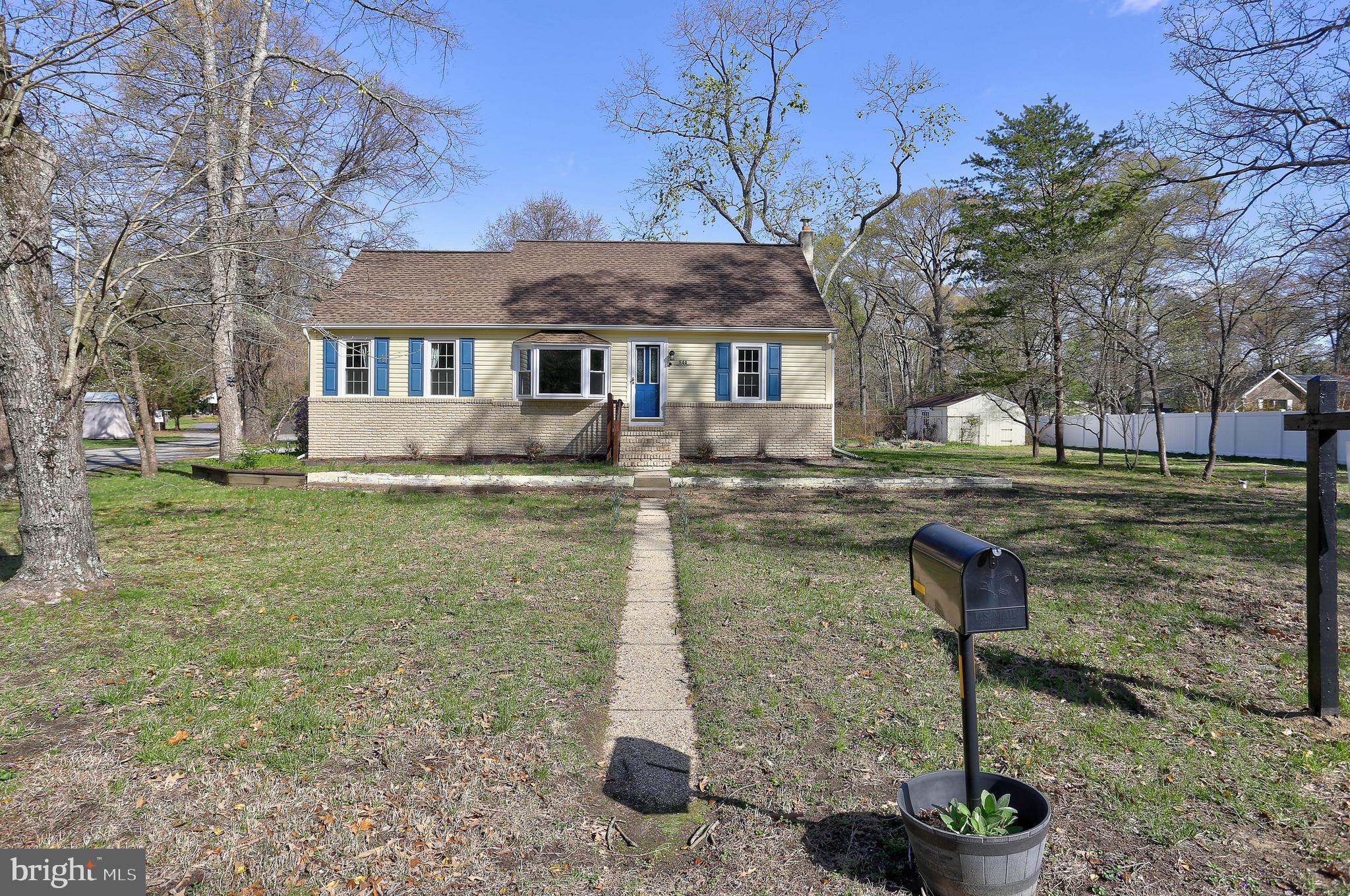 LAKE SHORE - Residential