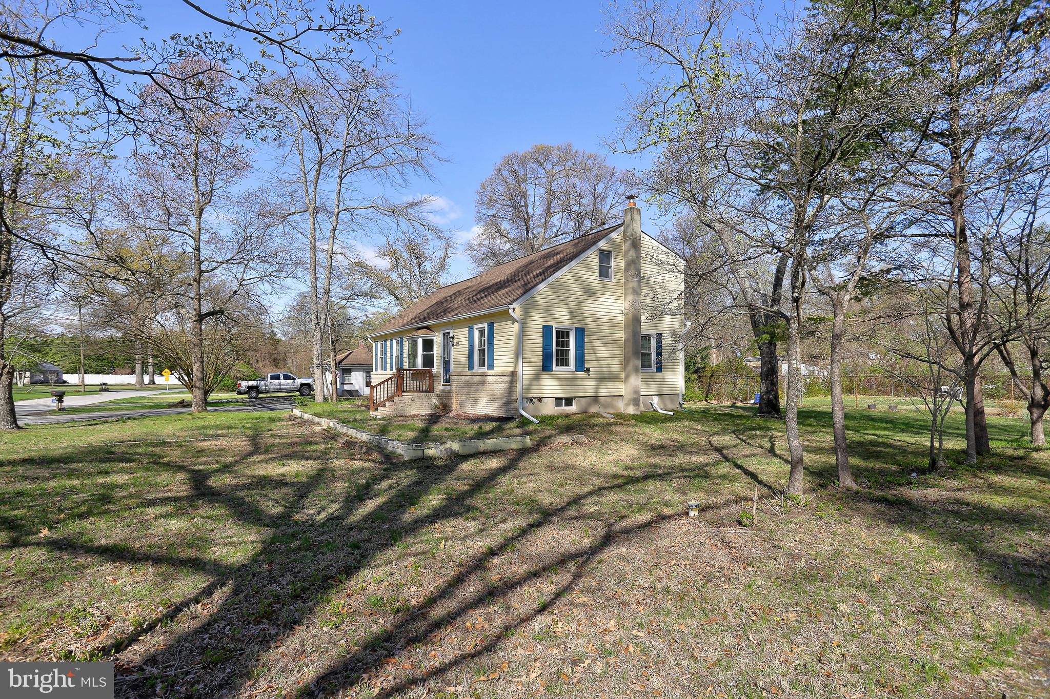 LAKE SHORE - Residential