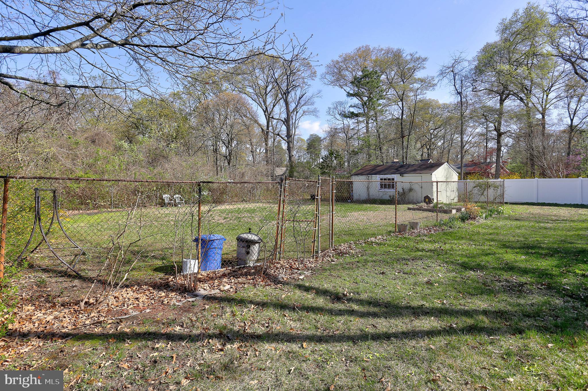 LAKE SHORE - Residential