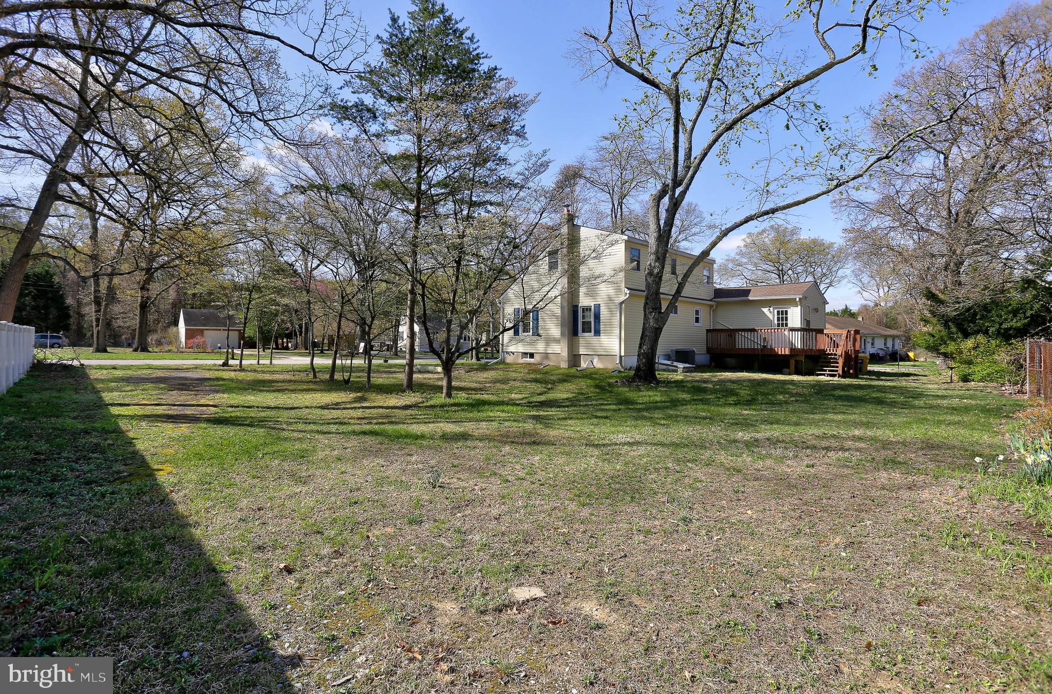 LAKE SHORE - Residential