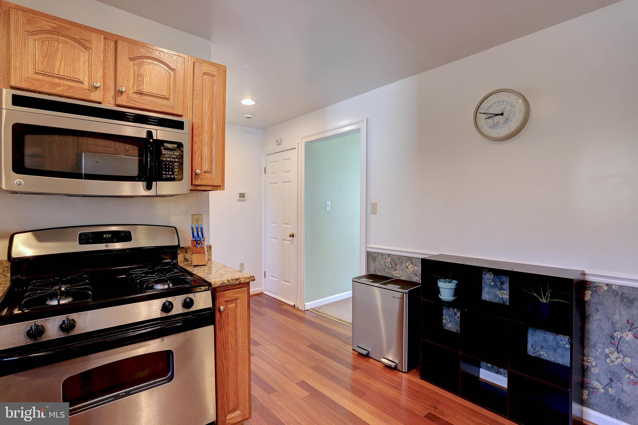 LAKE SHORE - Residential