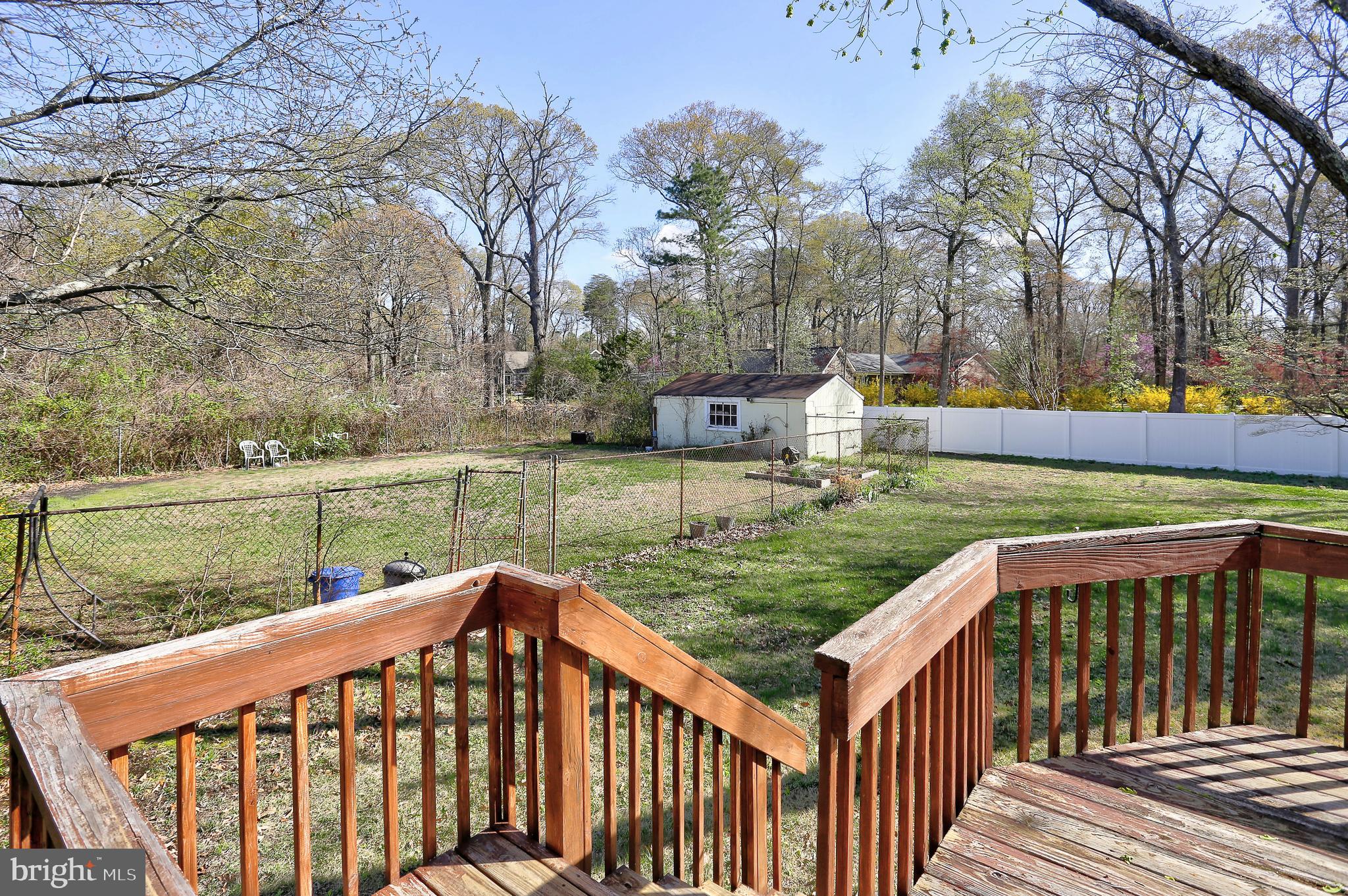 LAKE SHORE - Residential