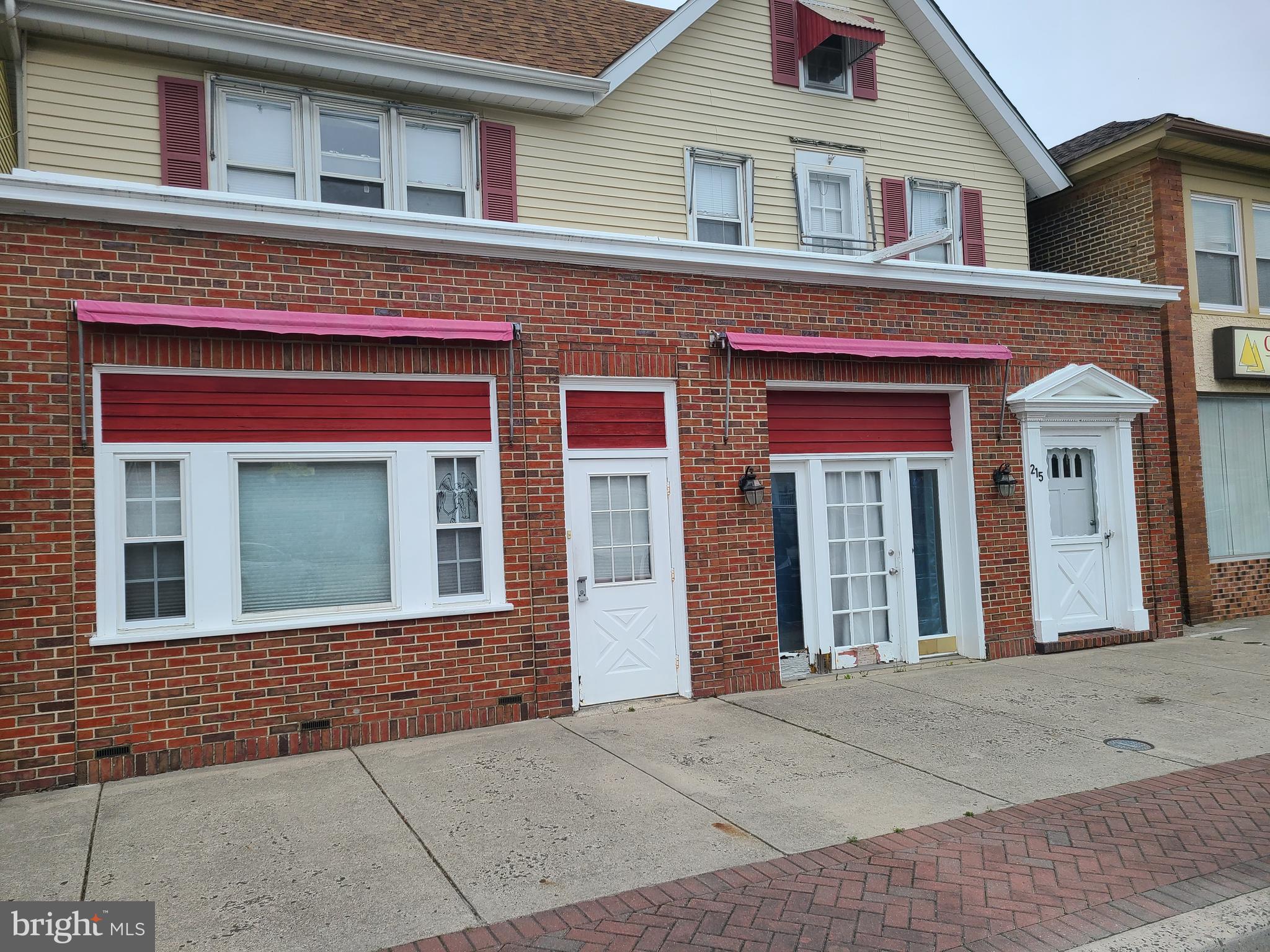 215 PHILADELPHIA AVENUE