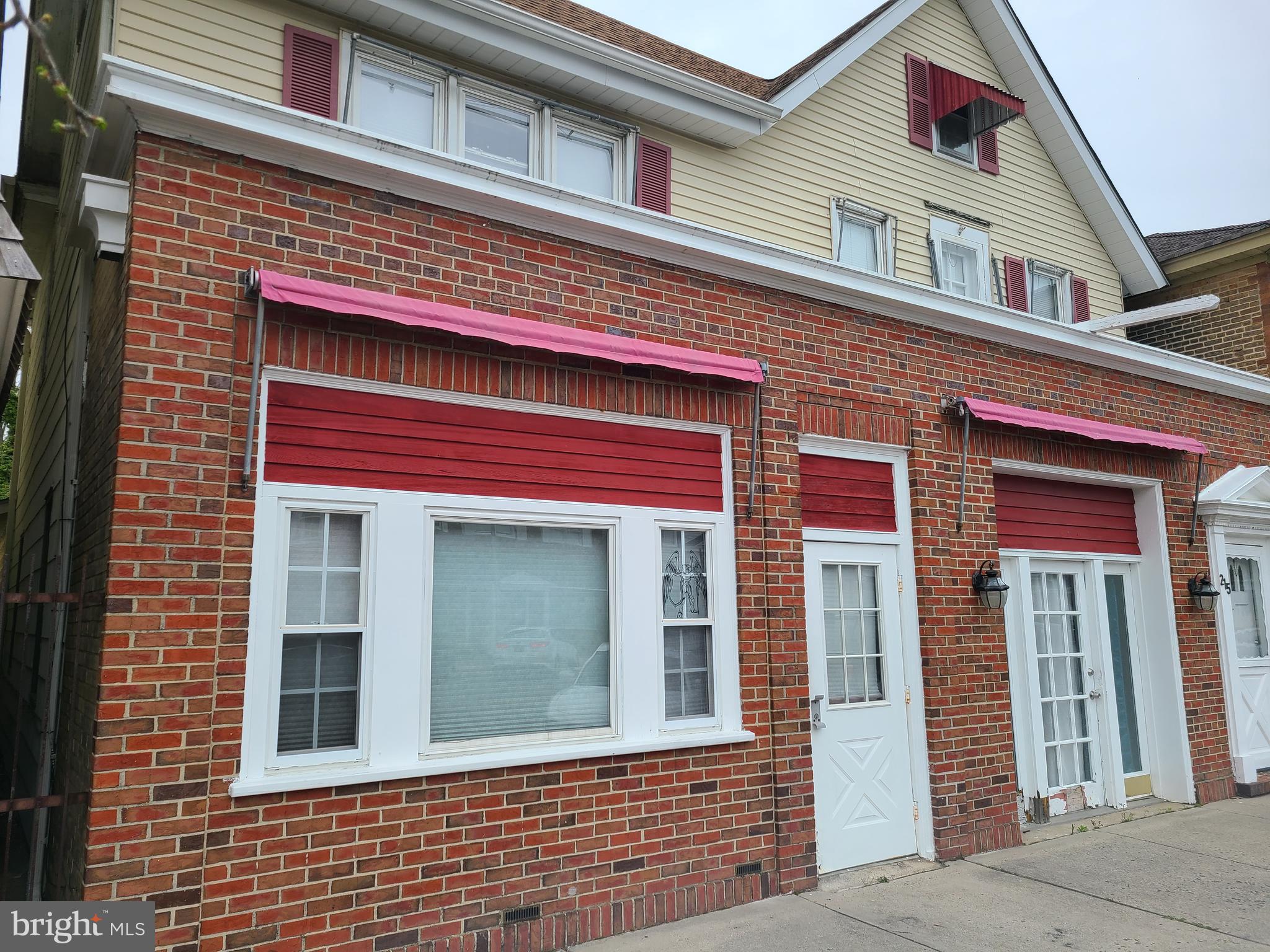 215 PHILADELPHIA AVENUE